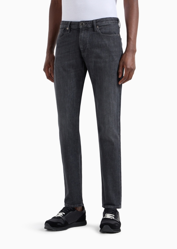 Emporio Armani 男士纯棉微弹轻薄修身低腰直筒小直脚牛仔裤