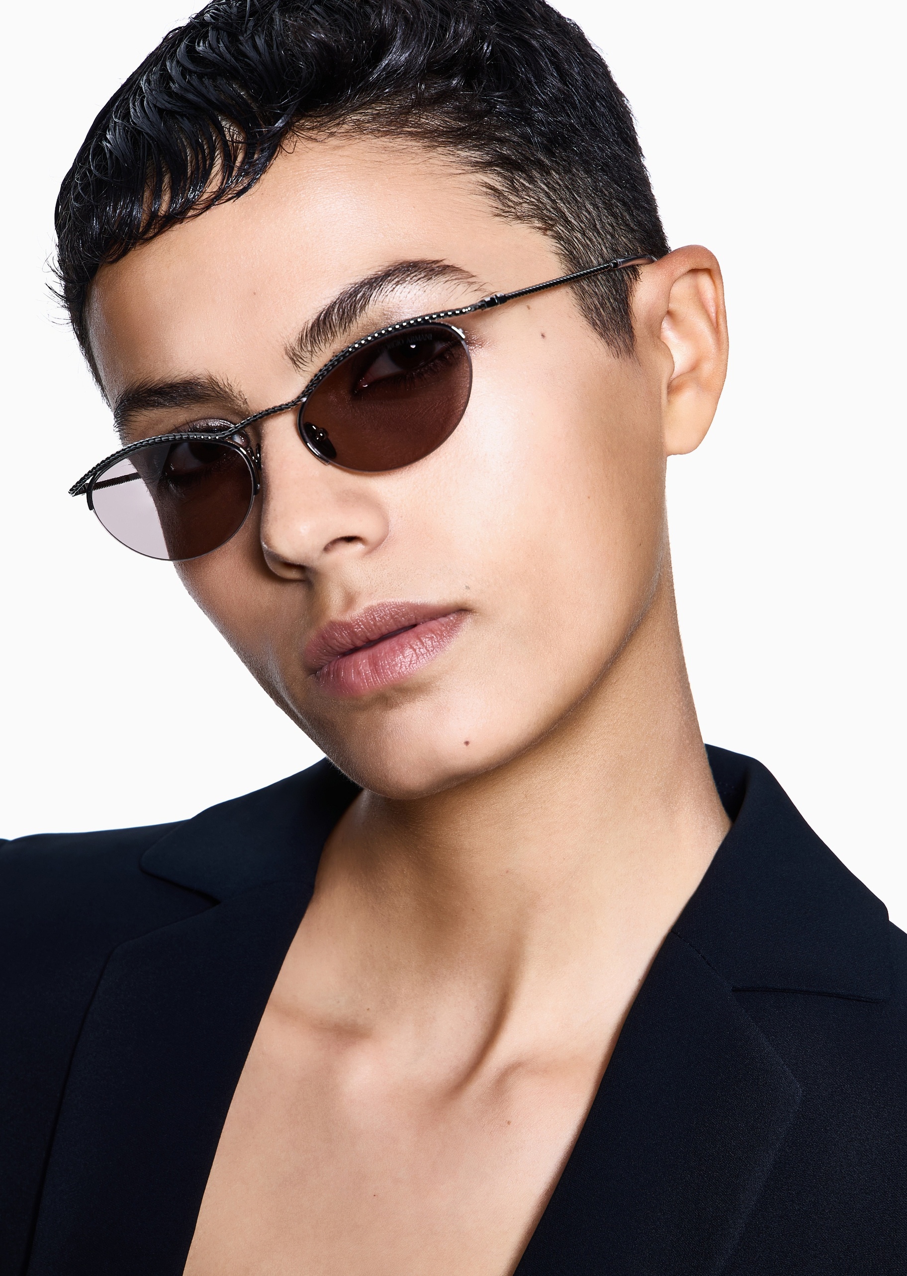 Giorgio Armani 女士蝴蝶形编织纹理时尚太阳眼镜