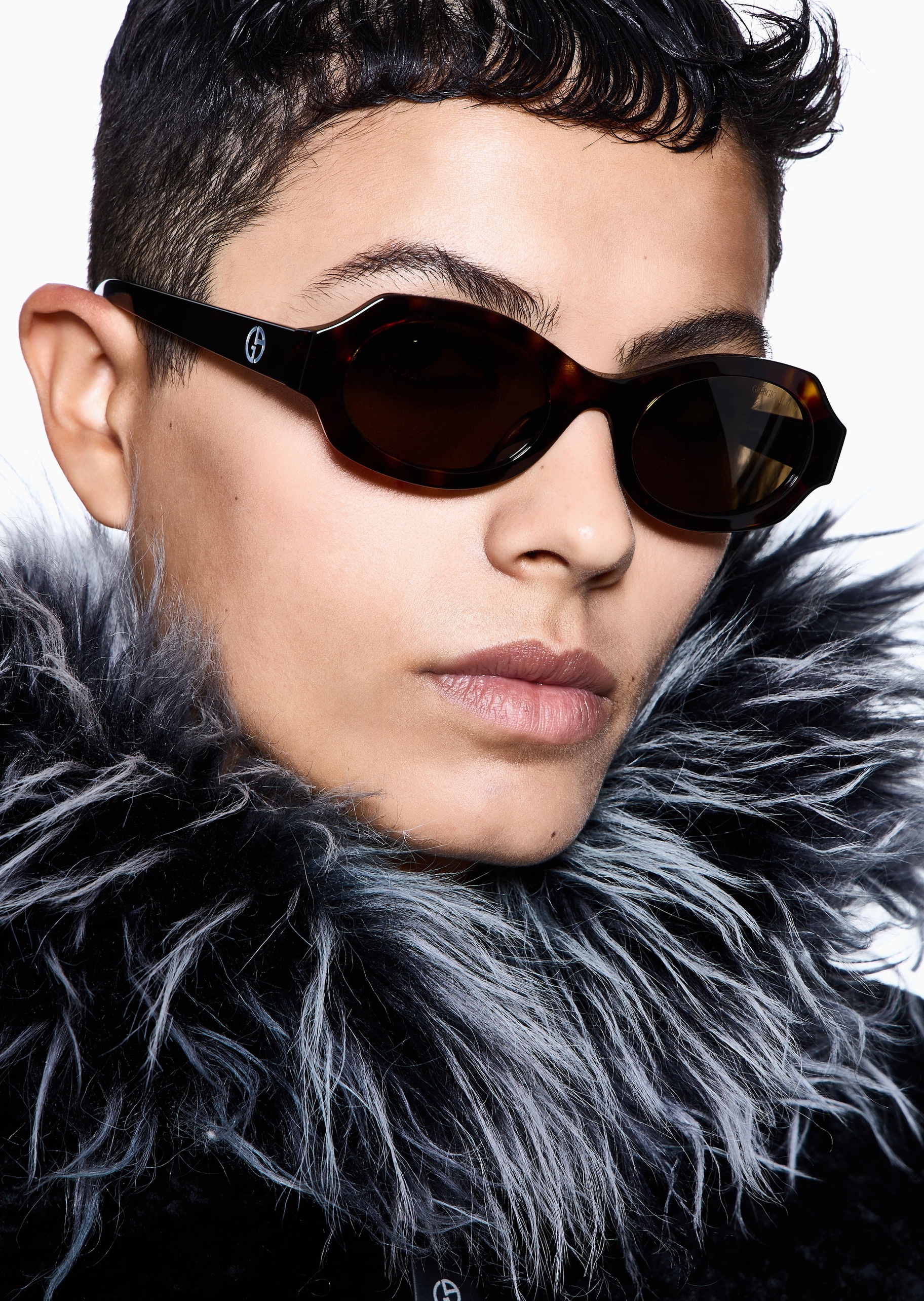 Giorgio Armani 女士不规则形粗框休闲遮阳太阳眼镜