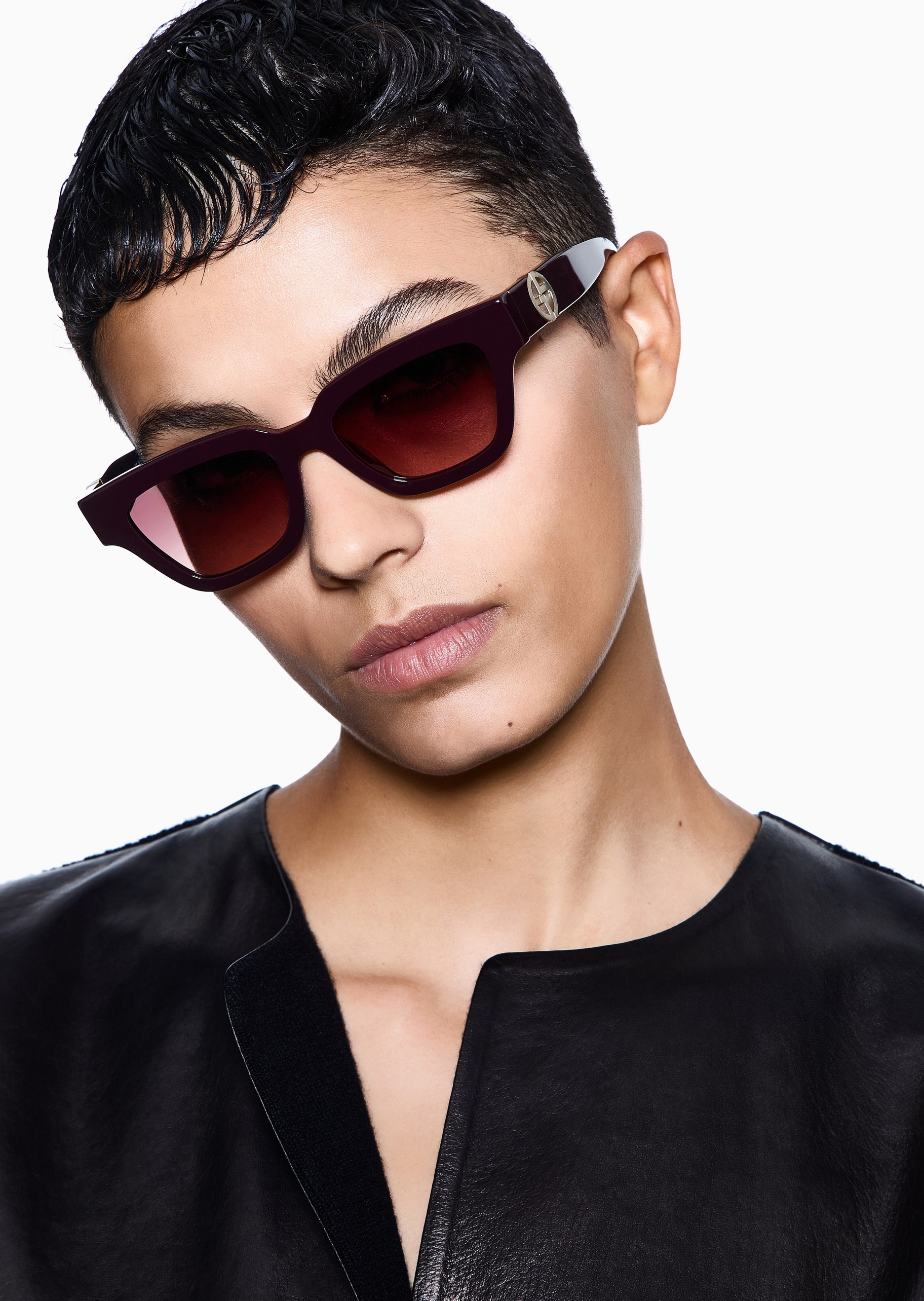 Giorgio Armani 女士猫眼形粗框镂空镜腿渐变镜片太阳眼镜