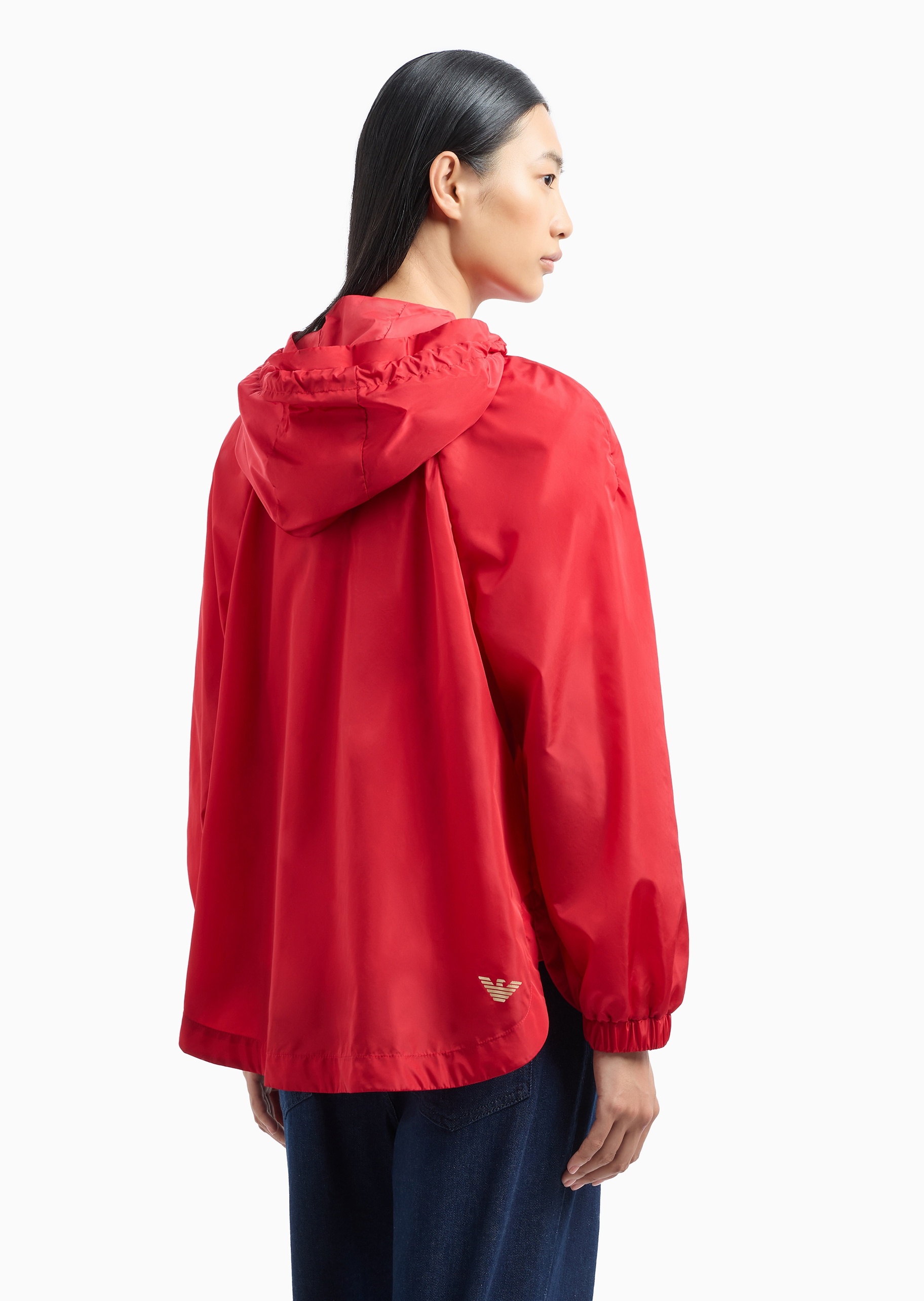 Emporio Armani 女士合身长袖连帽插肩开衩下摆夹克