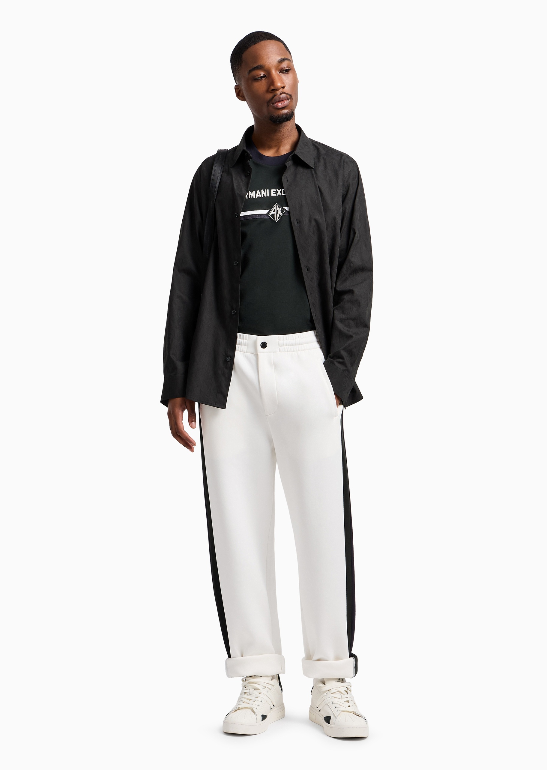 ARMANI EXCHANGE 男士全棉宽松短袖圆领徽标刺绣T恤