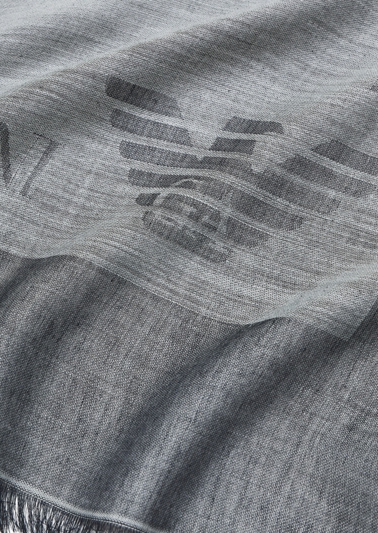 Emporio Armani 男士绵羊毛混纺撞色提花保暖围巾