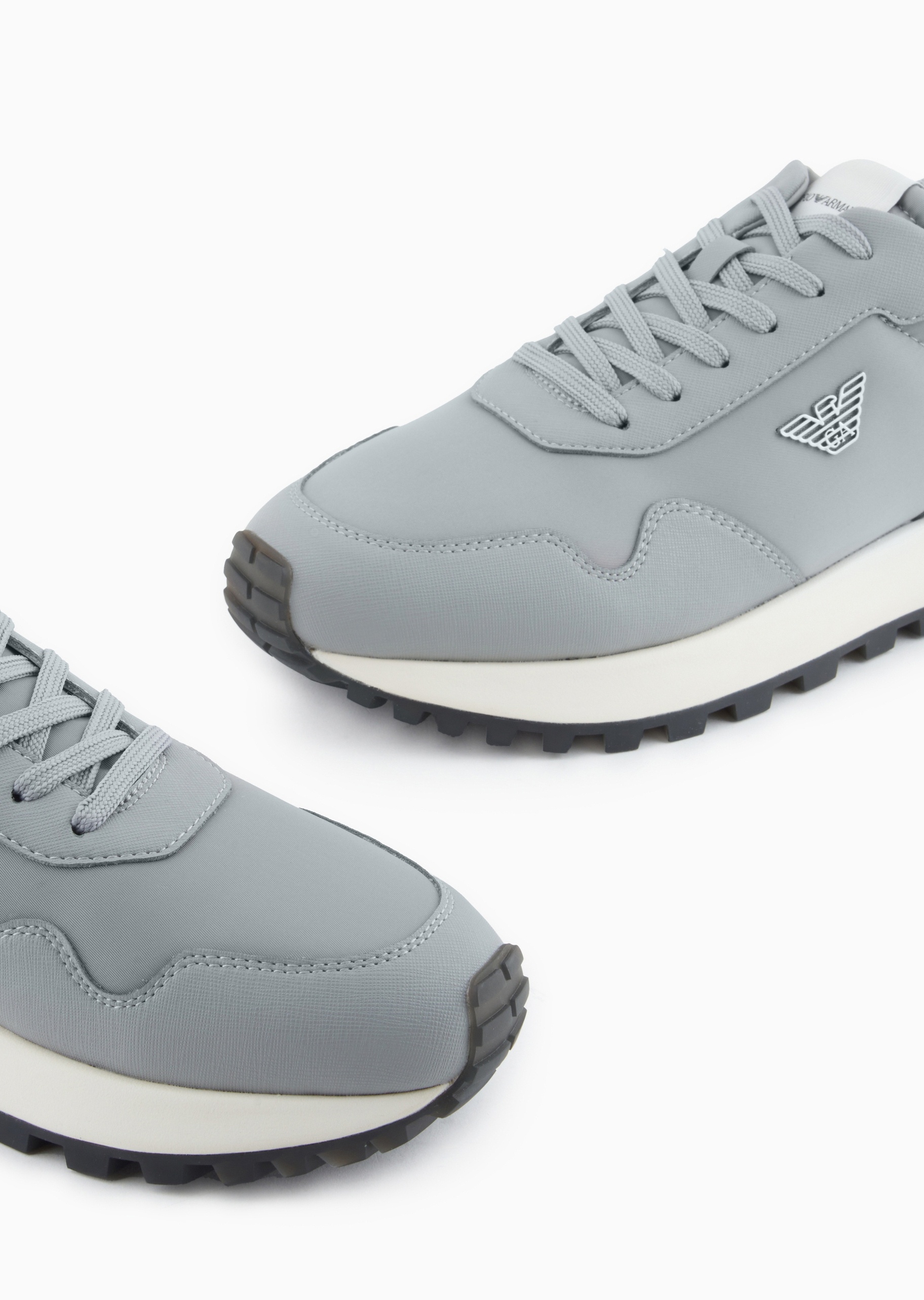 Emporio Armani 男士系带低帮波状鹰标运动休闲鞋