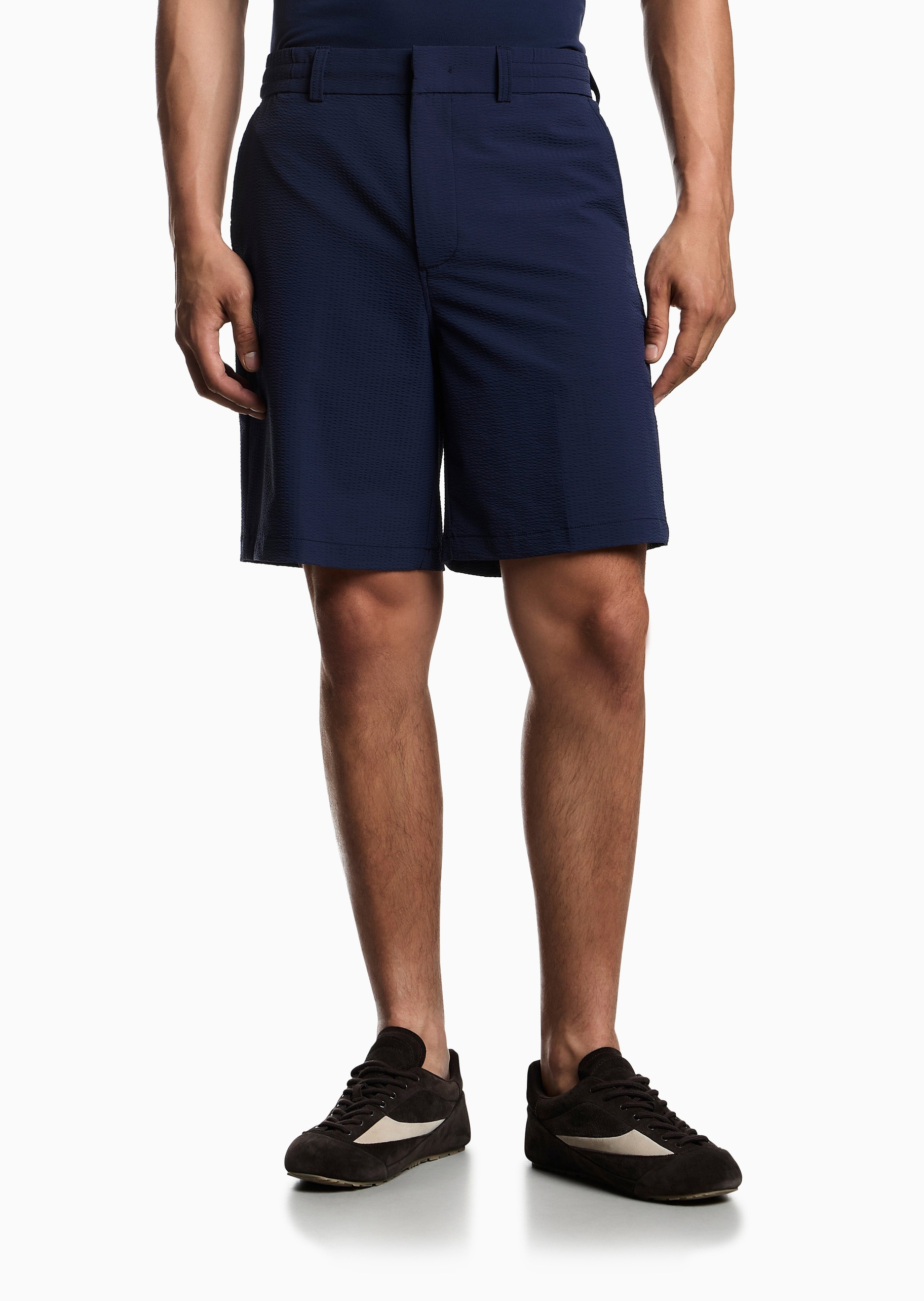 Emporio Armani 男士泡泡纱宽松纯色休闲百慕大短裤
