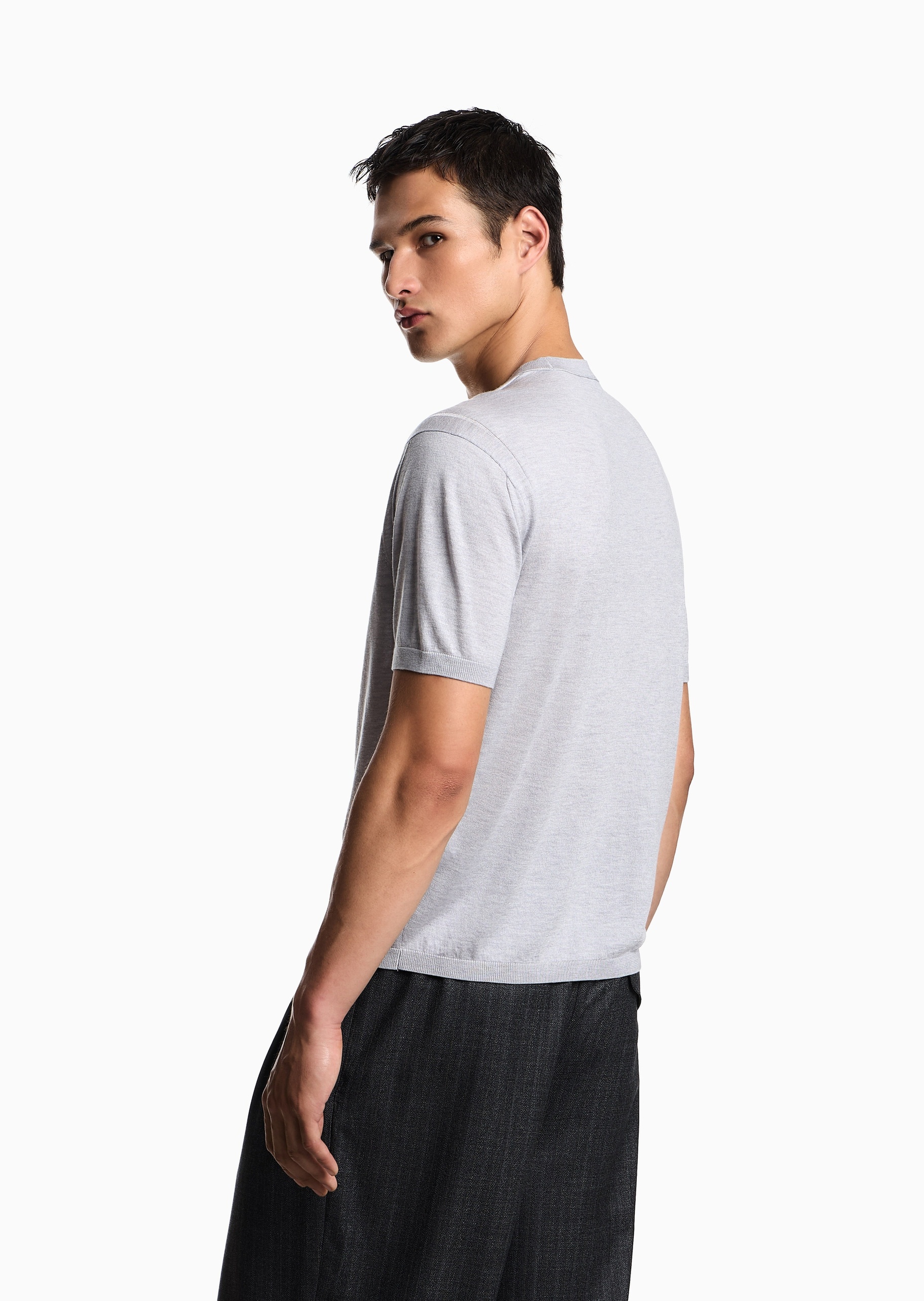 Emporio Armani 男士短袖圆领套头纯色休闲针织衫