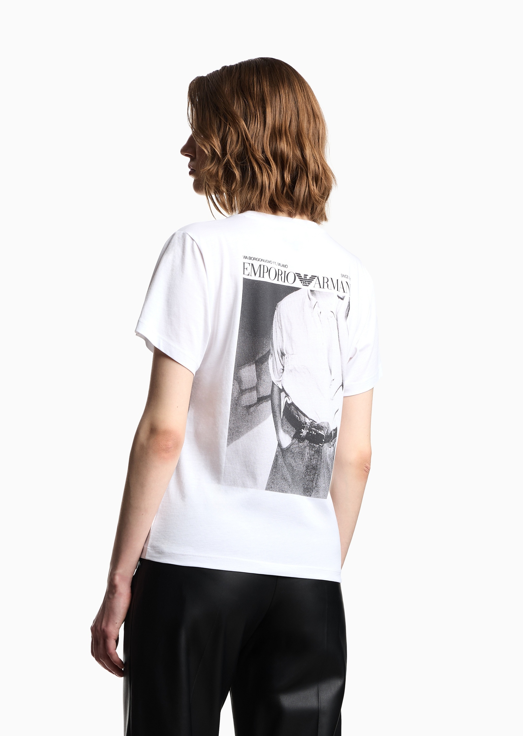 Emporio Armani 女士全棉合身短袖圆领正肩纯色轻薄T恤衫