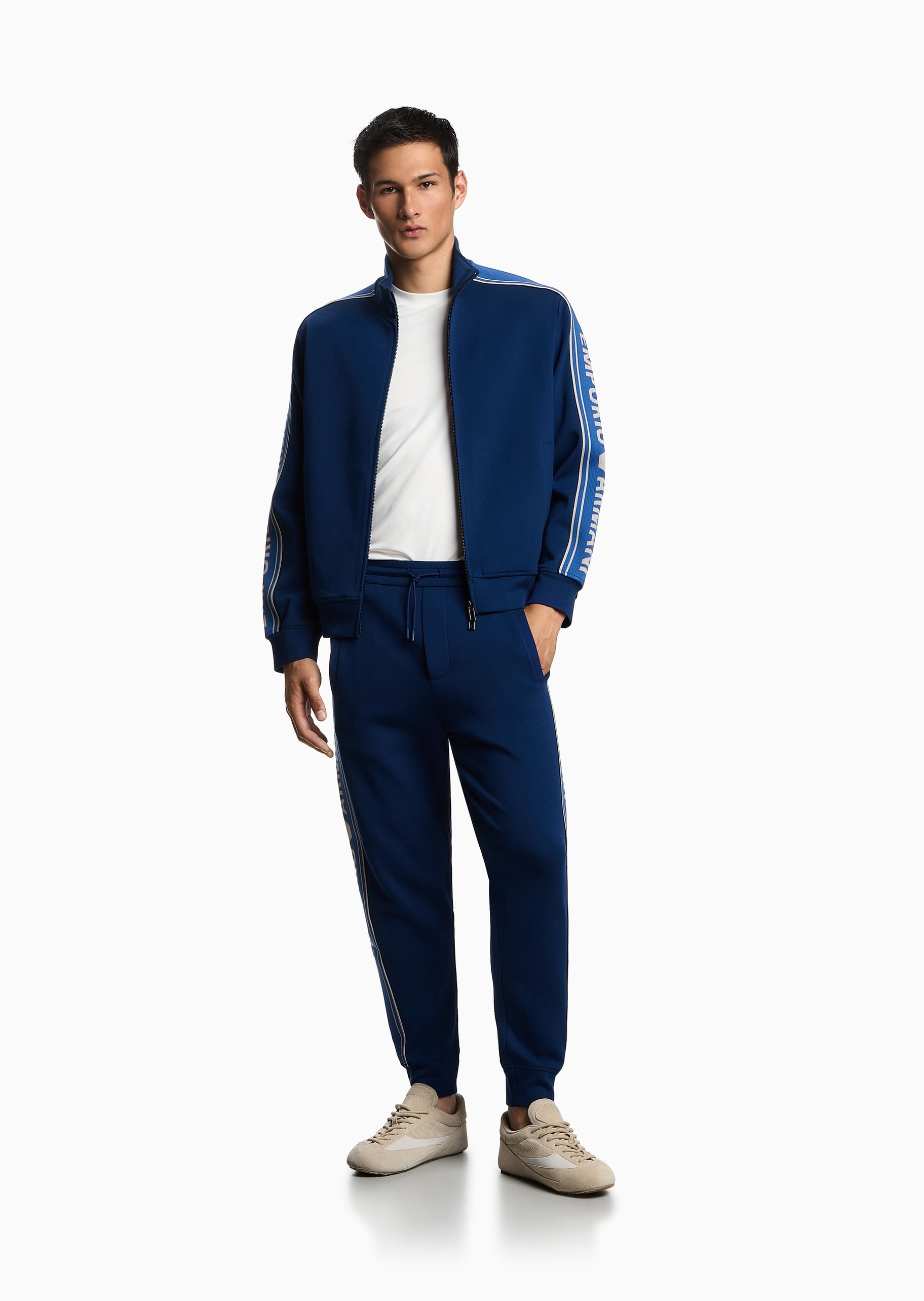 Emporio Armani 男士莫代尔弹力合身短袖圆领刺绣T恤衫
