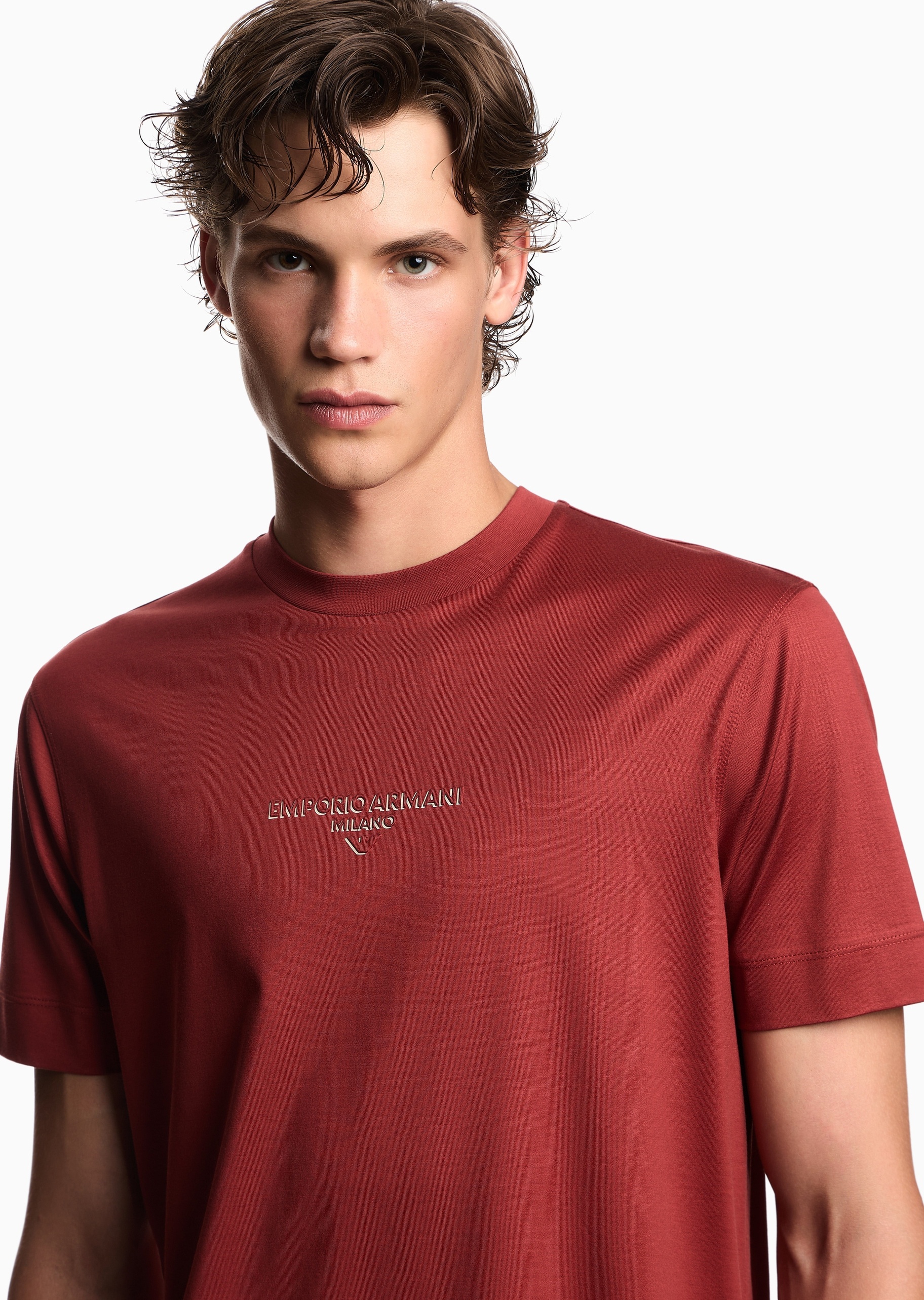Emporio Armani 男士莱赛尔合身短袖圆领休闲T恤衫