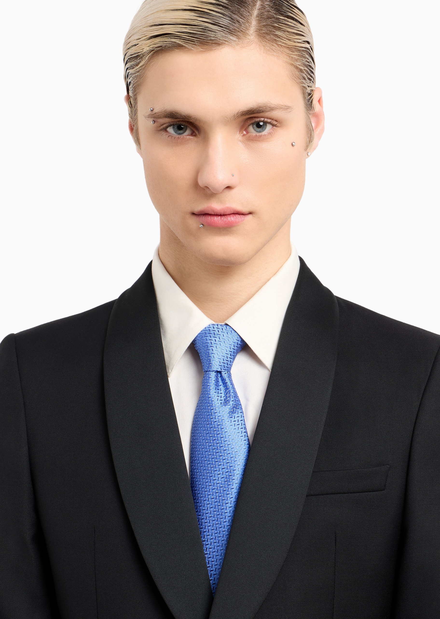 Emporio Armani 男士桑蚕丝手打箭头型通体纹理领带