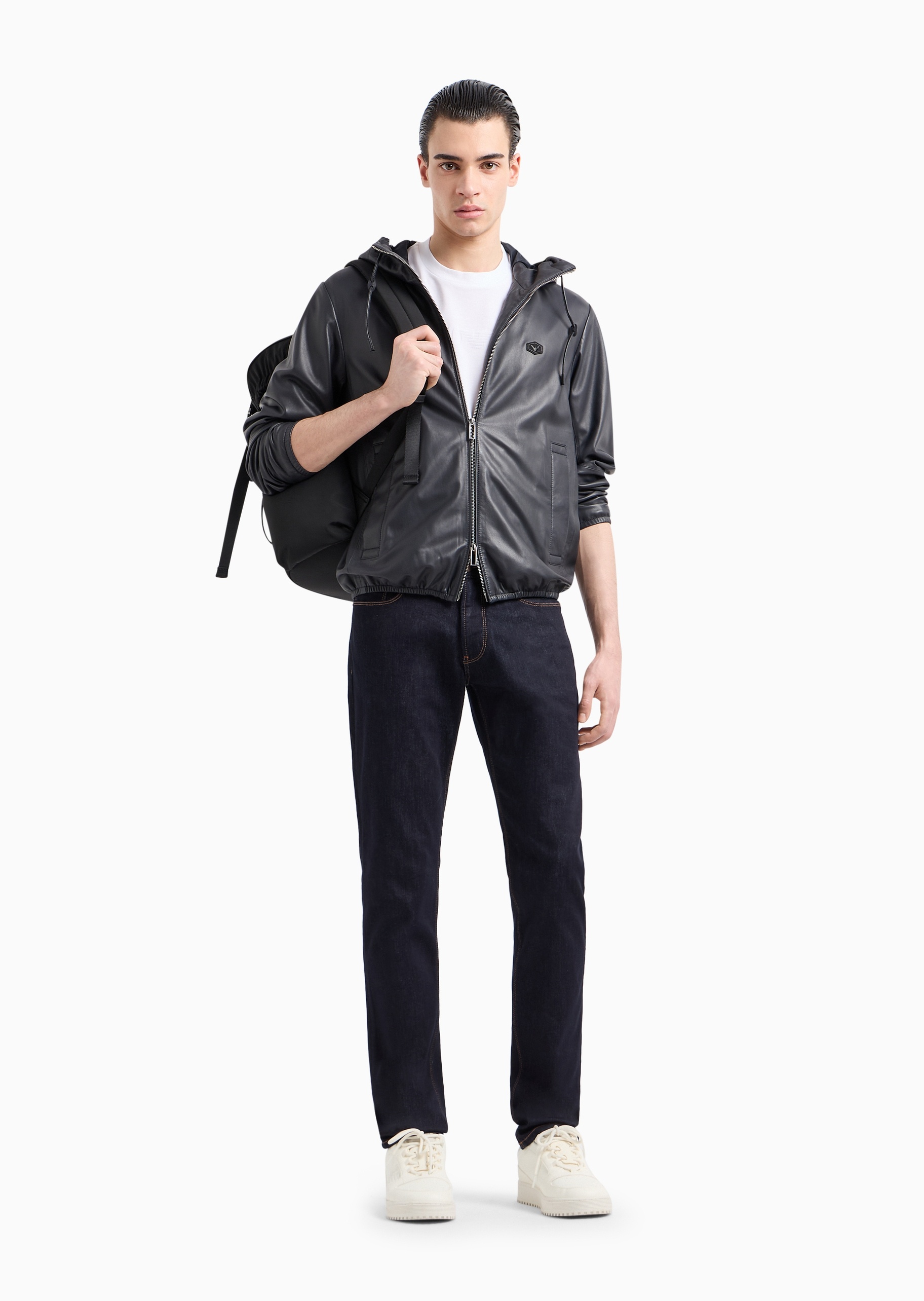 Emporio Armani 男士纯棉微弹修身低腰长款直筒小直脚牛仔裤