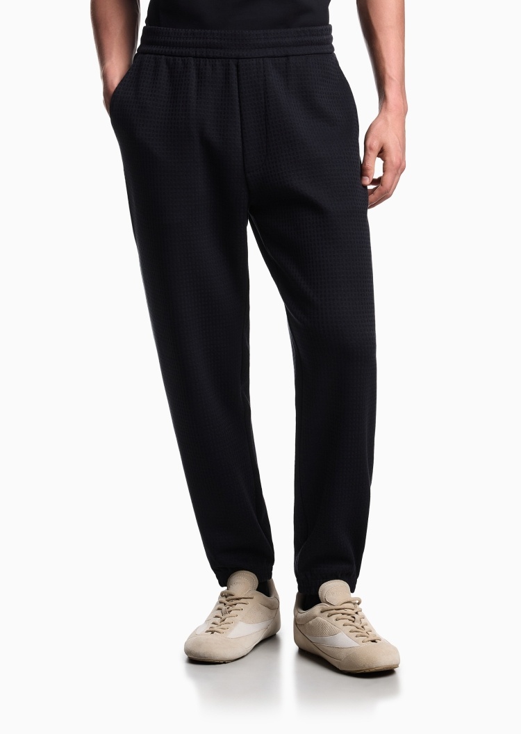 Emporio Armani 男士宽松休闲松弛感莱赛尔束脚运动卫裤
