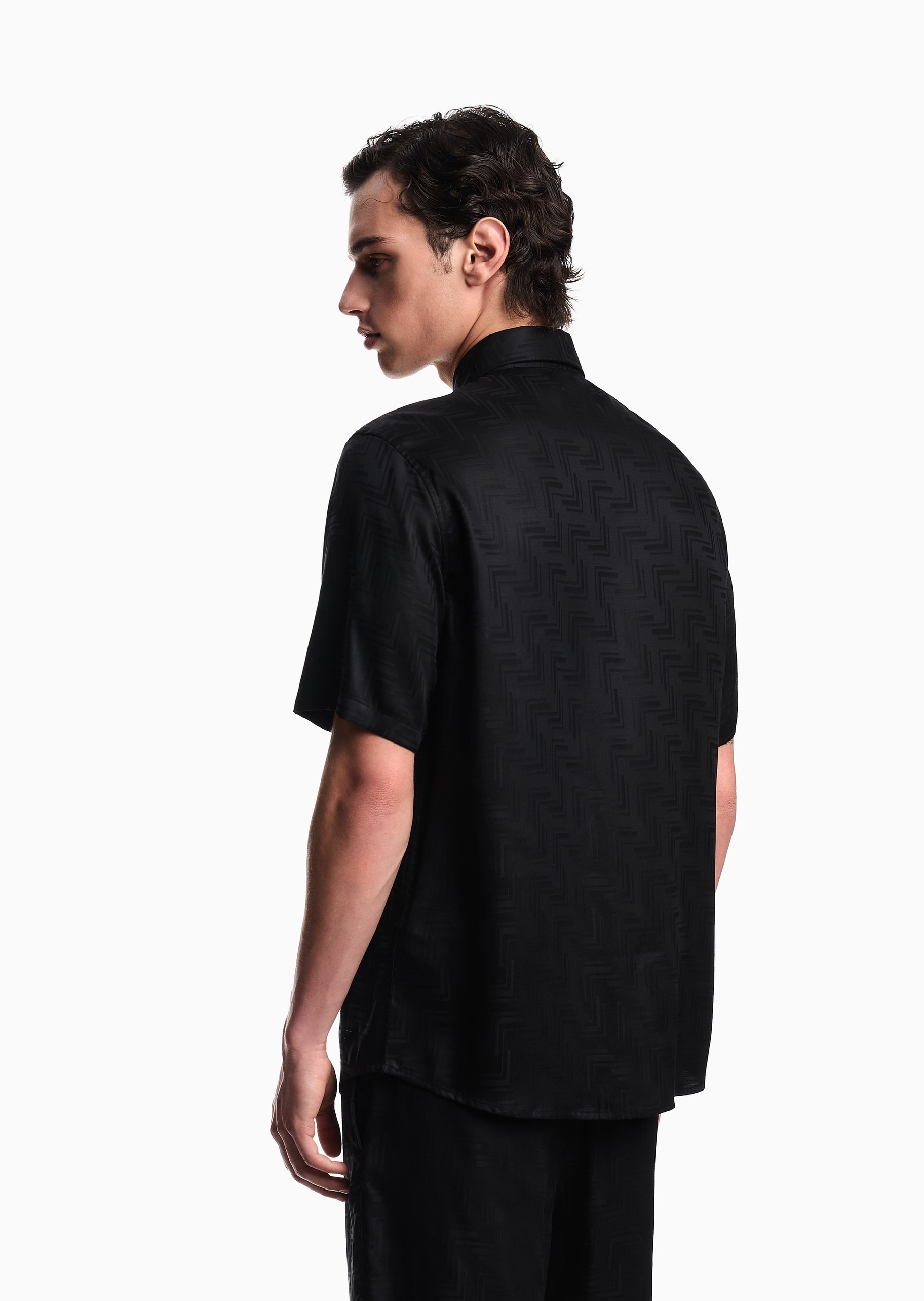 Emporio Armani 男士莱赛尔宽松短袖翻领提花衬衫