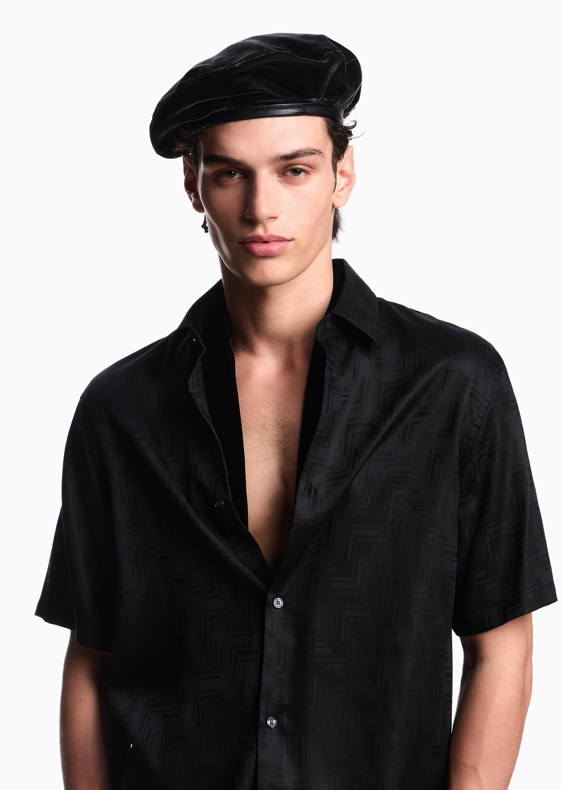 Emporio Armani 男士莱赛尔宽松短袖翻领提花衬衫