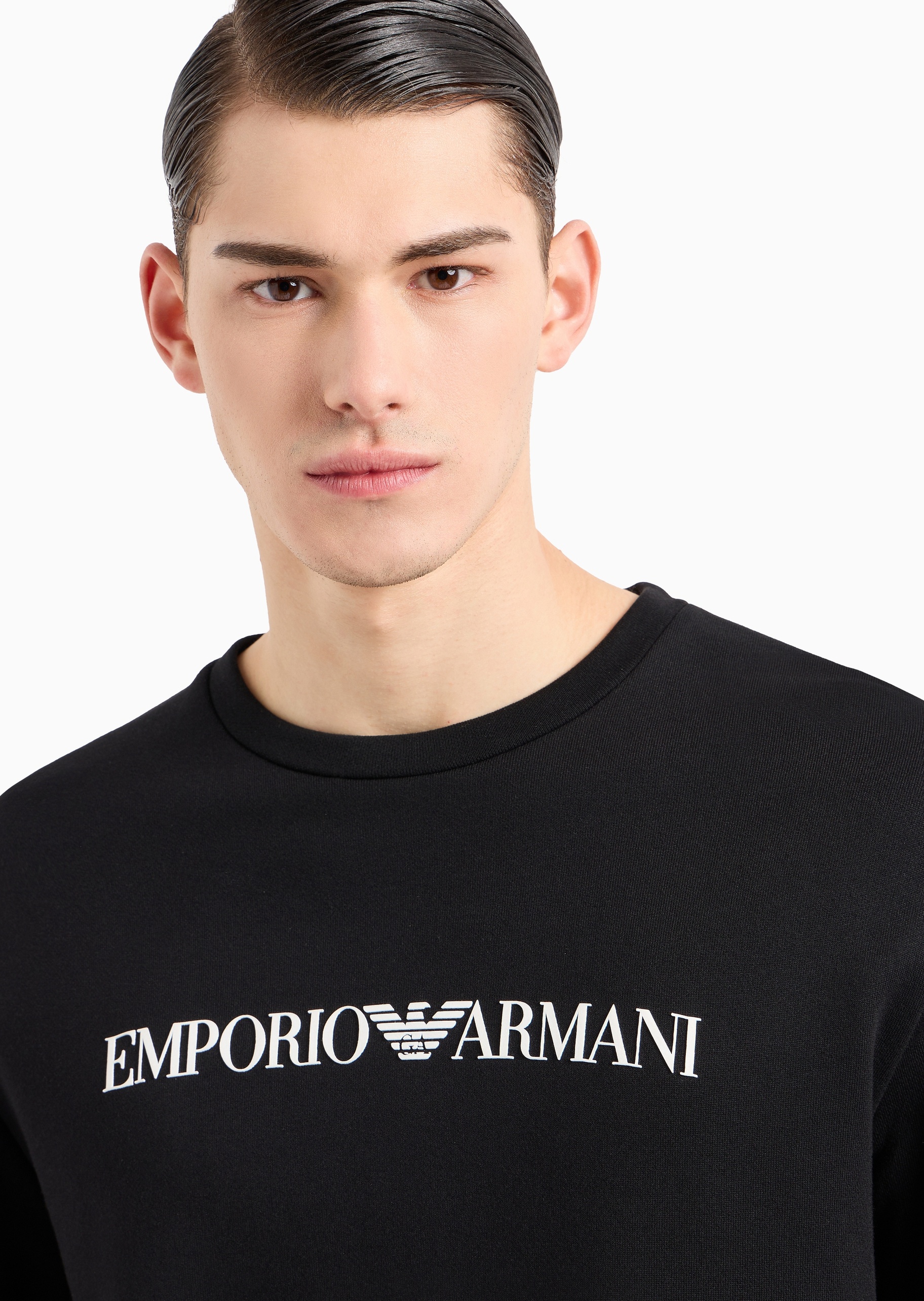 Emporio Armani 男士莫代尔重磅合身长袖圆领微落肩卫衣