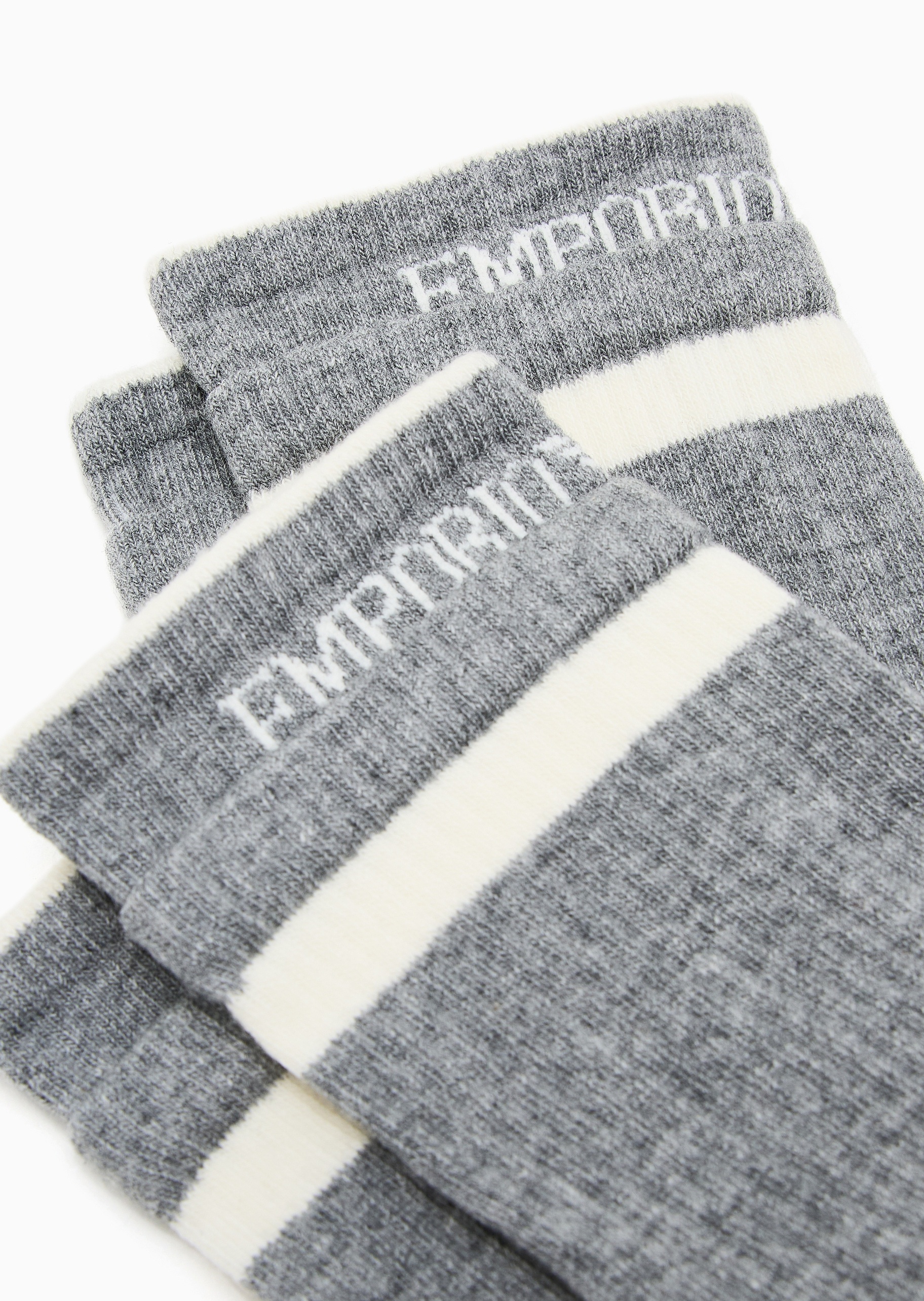 Emporio Armani 女士两双装撞色提花耐穿运动中筒袜棉袜