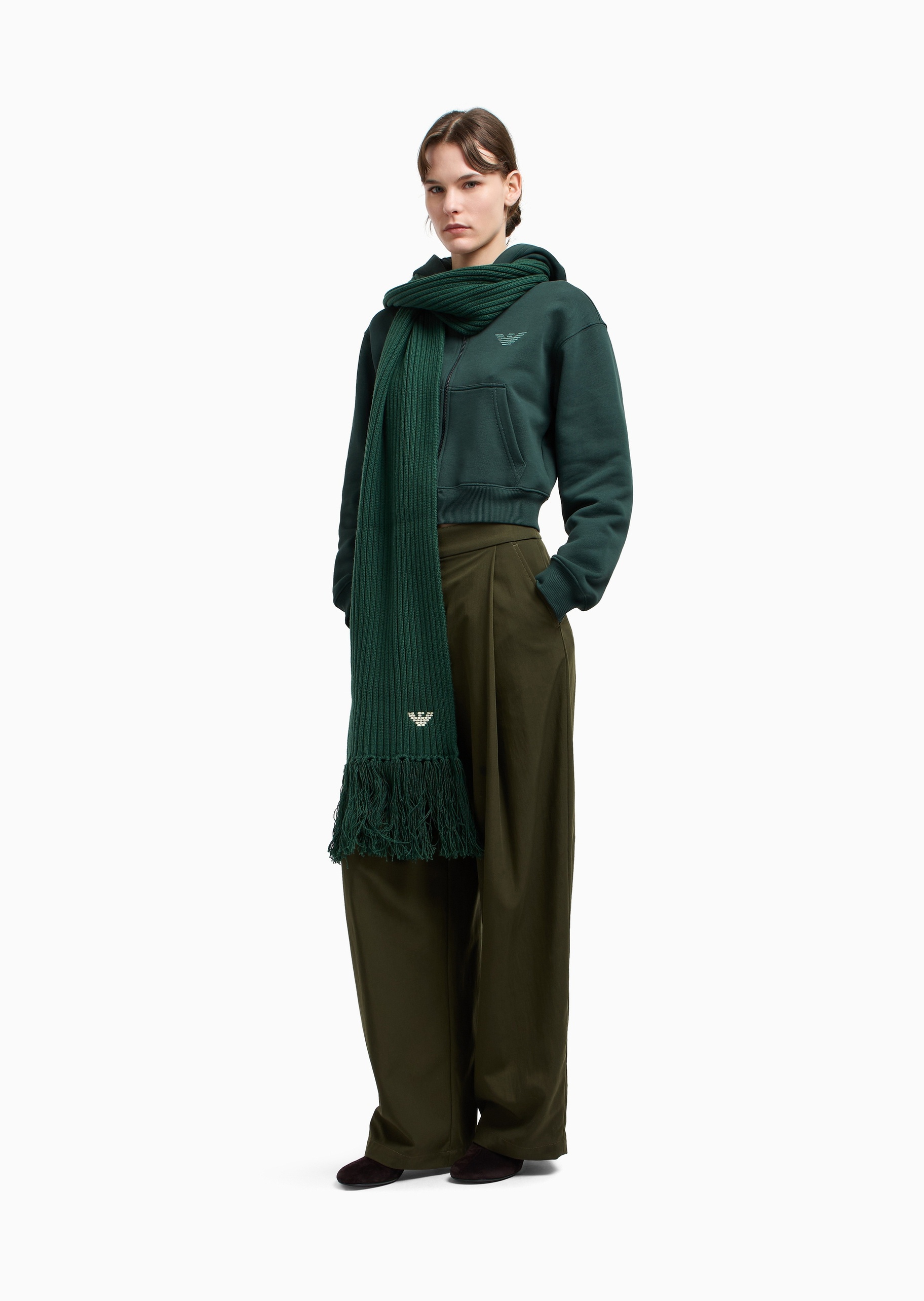 Emporio Armani 女士全棉重磅合身短款连帽鹰标刺绣卫衣外套