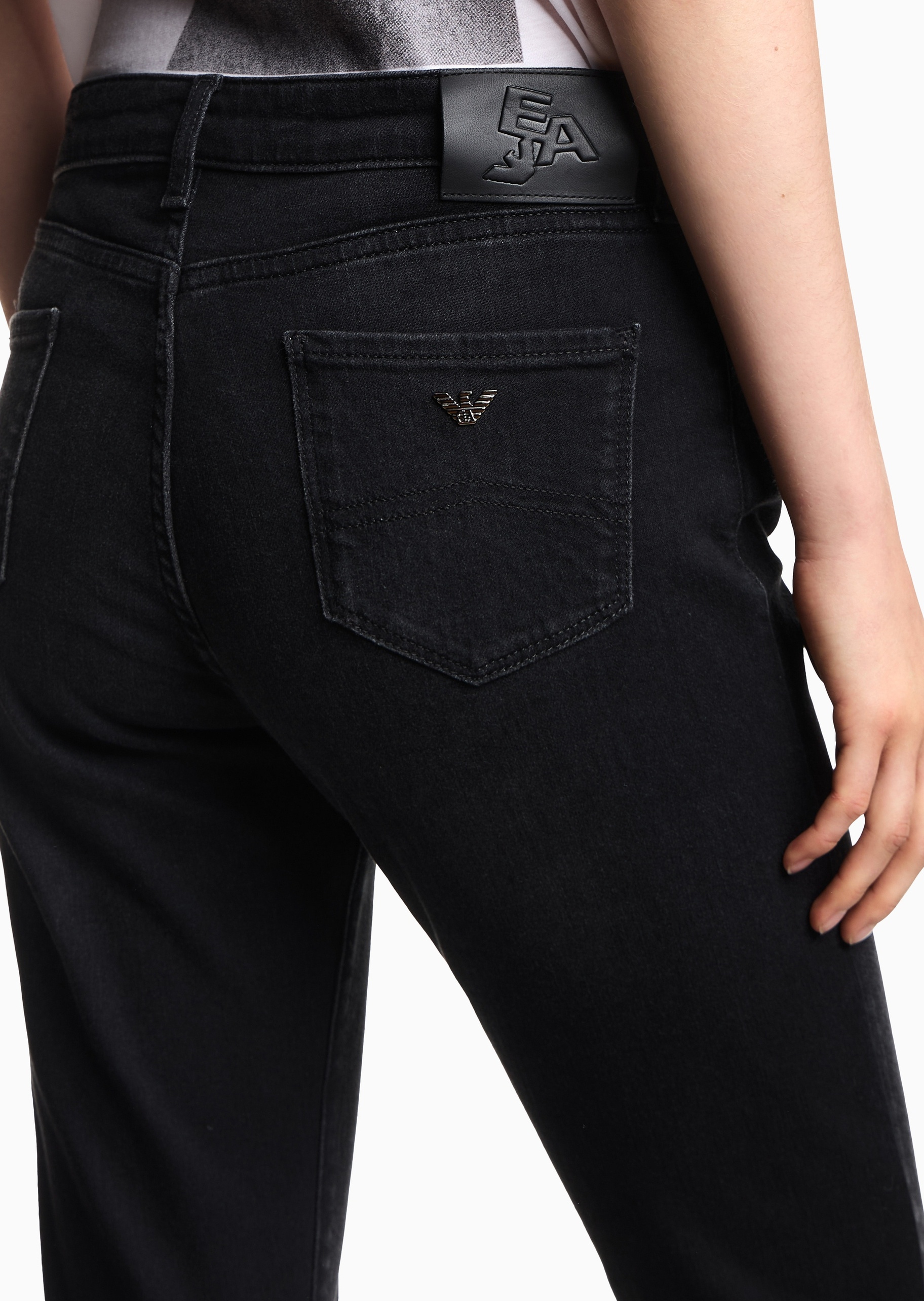 Emporio Armani 女士紧身复古度假休闲纯棉微弹牛仔裤