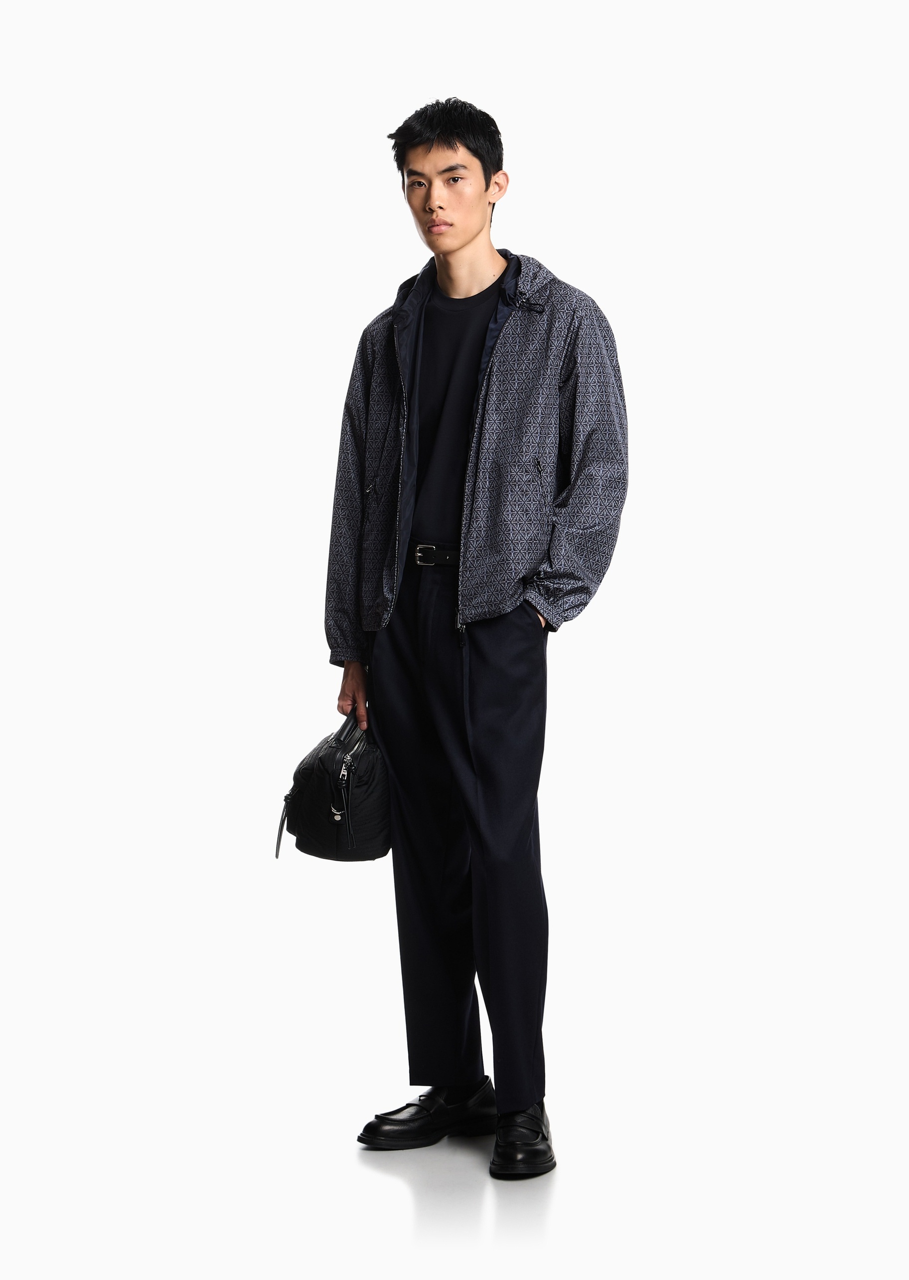 Emporio Armani 男士莱赛尔合身短袖圆领重磅标识压花T恤