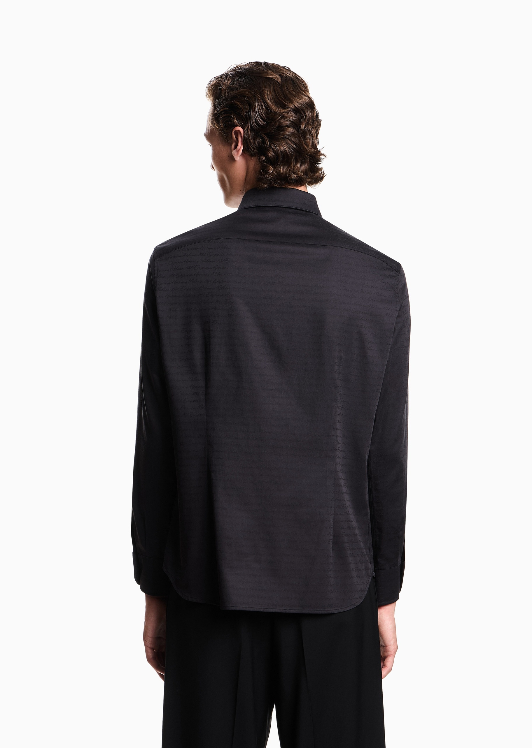 Emporio Armani 男士全棉长袖翻领字母标识纯色衬衫