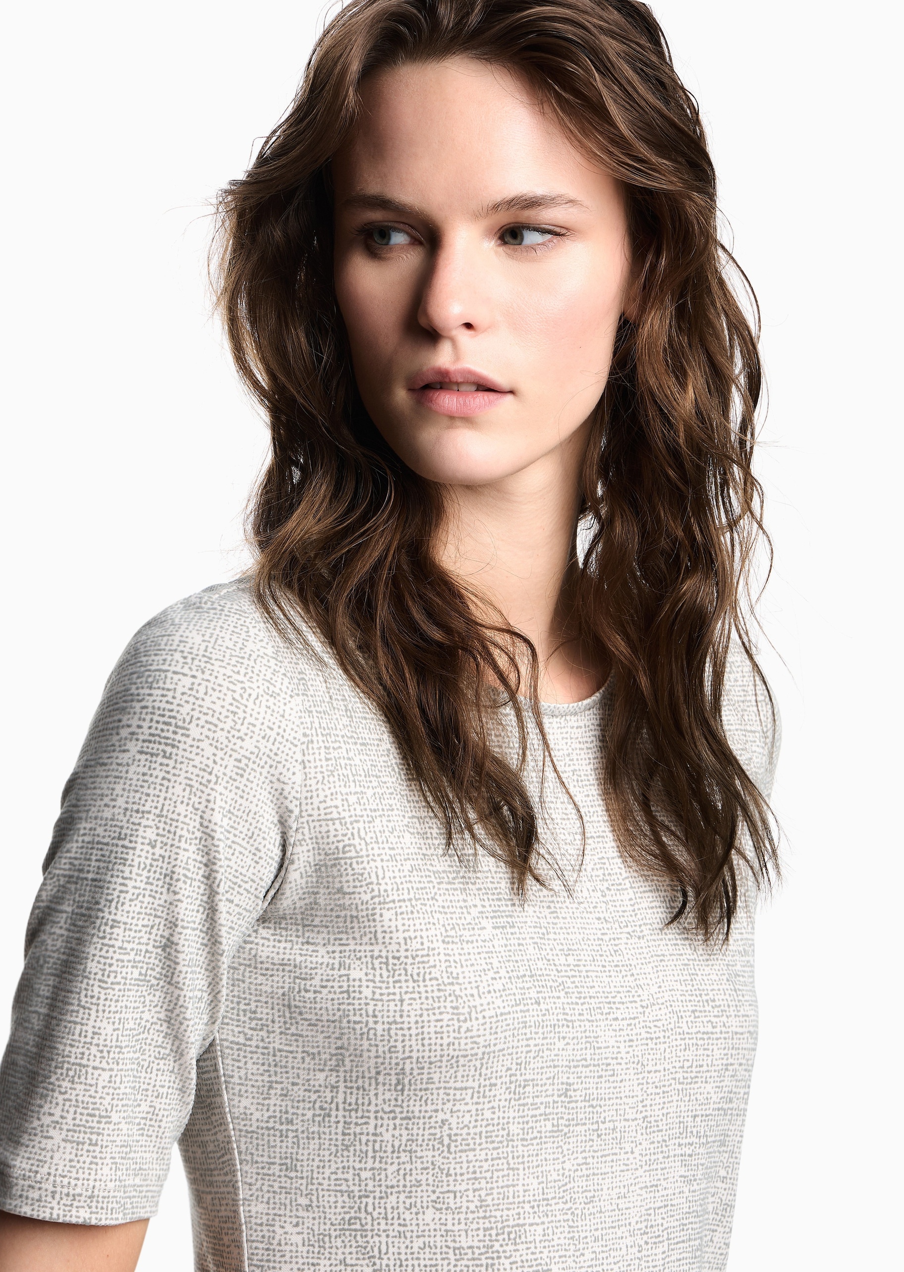 Emporio Armani 女士人造棉修身圆领植绒印花针织衫