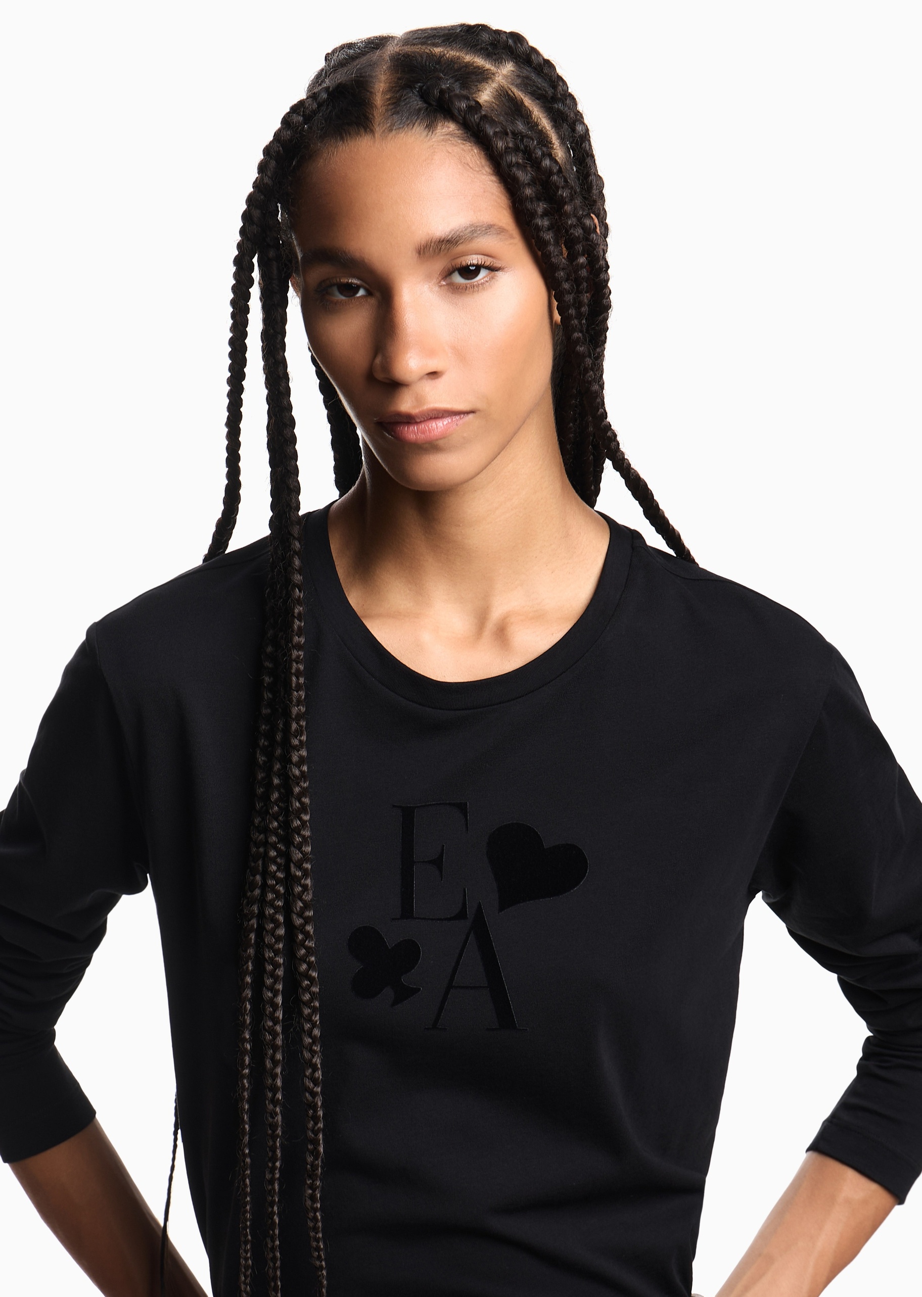 Emporio Armani 女士全棉合身长袖圆领植绒印花轻薄T恤