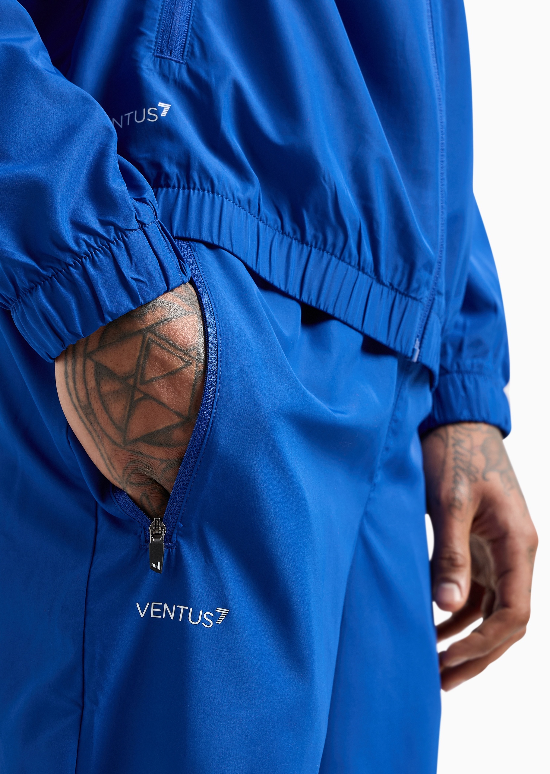 EA7 男士连帽开衫束脚长裤网球健身训练运动套装