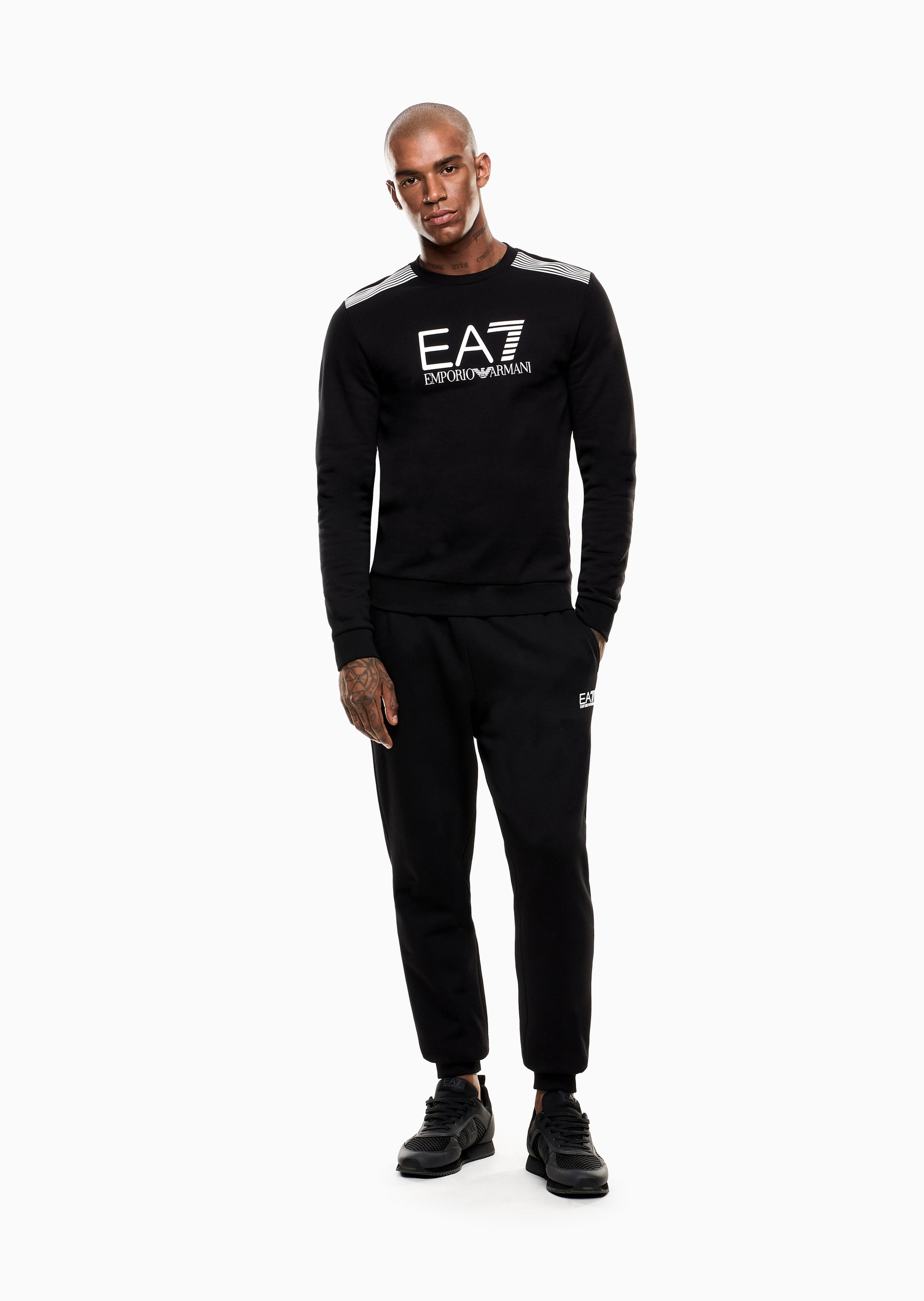 EA7 男士棉质合身长款锥形束脚健身训练加绒卫裤