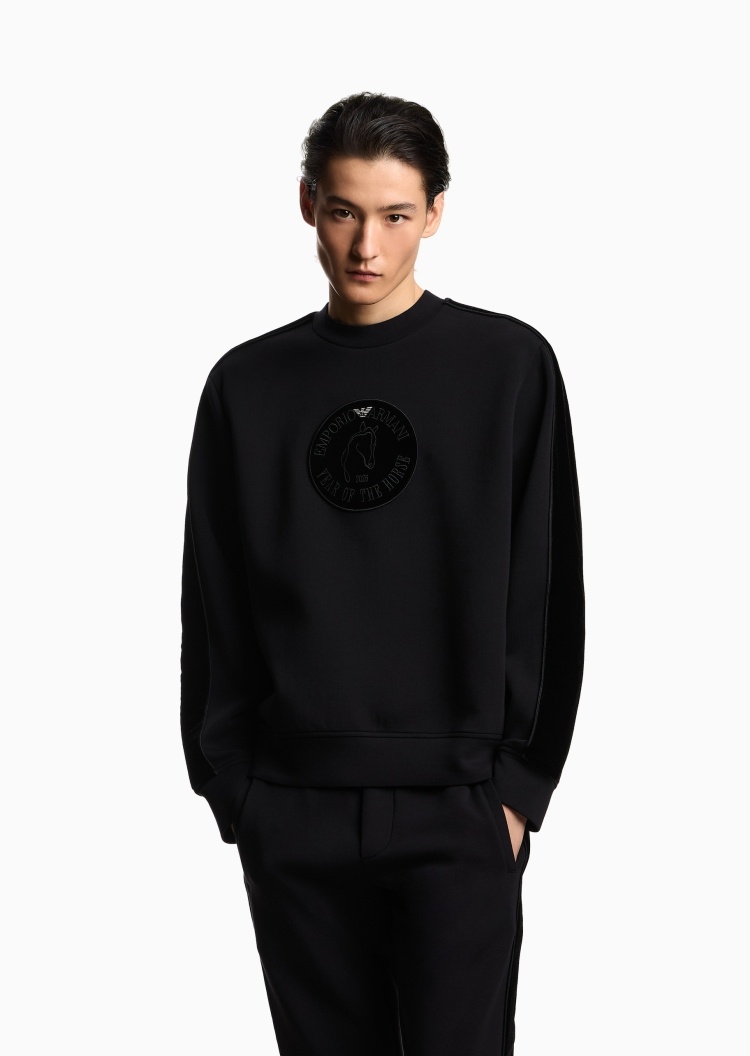 Emporio Armani 马年限定男士宽松长袖圆领拼接刺绣休闲卫衣