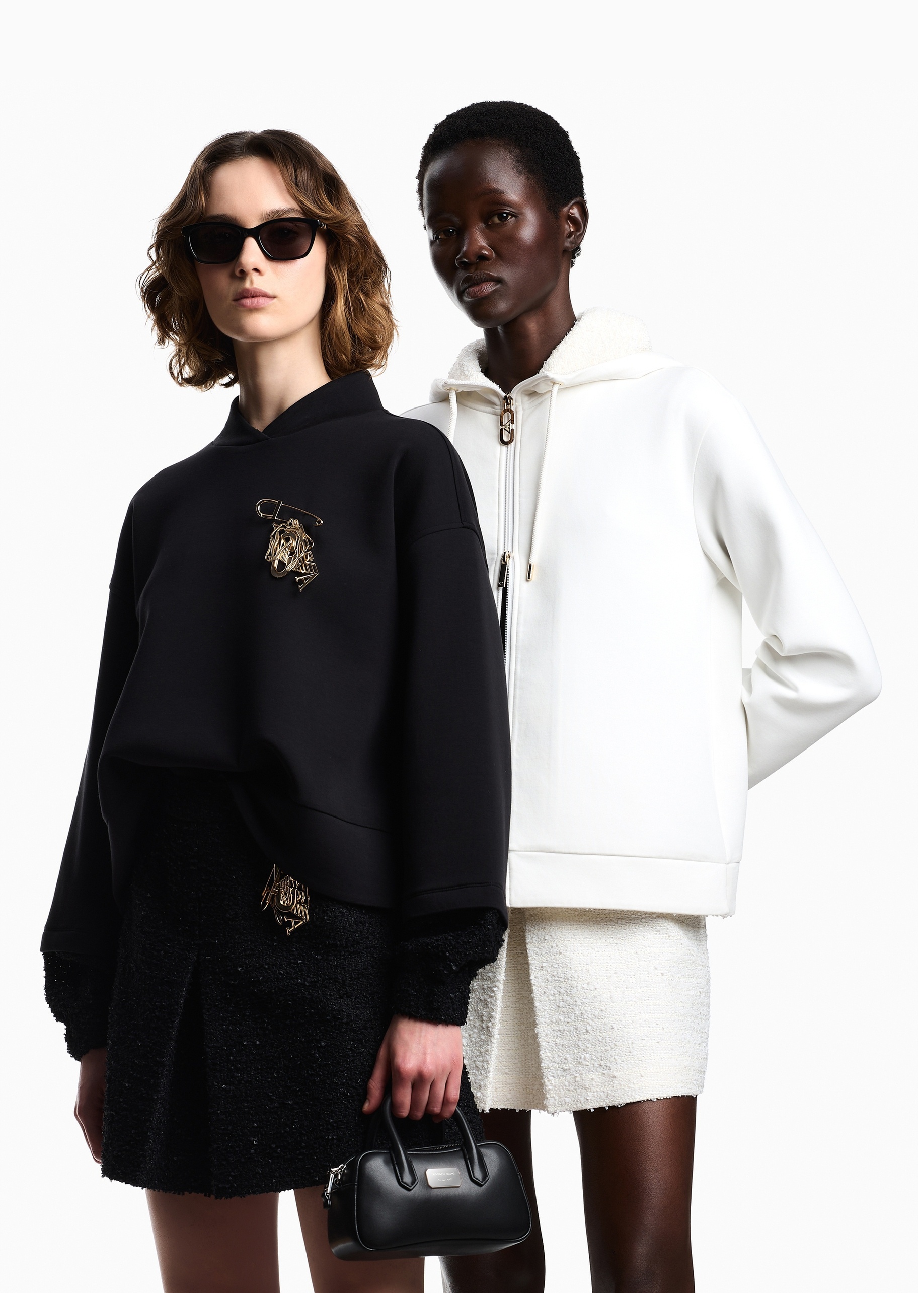 Emporio Armani 马年限定女士宽松长袖拼接休闲复古卫衣