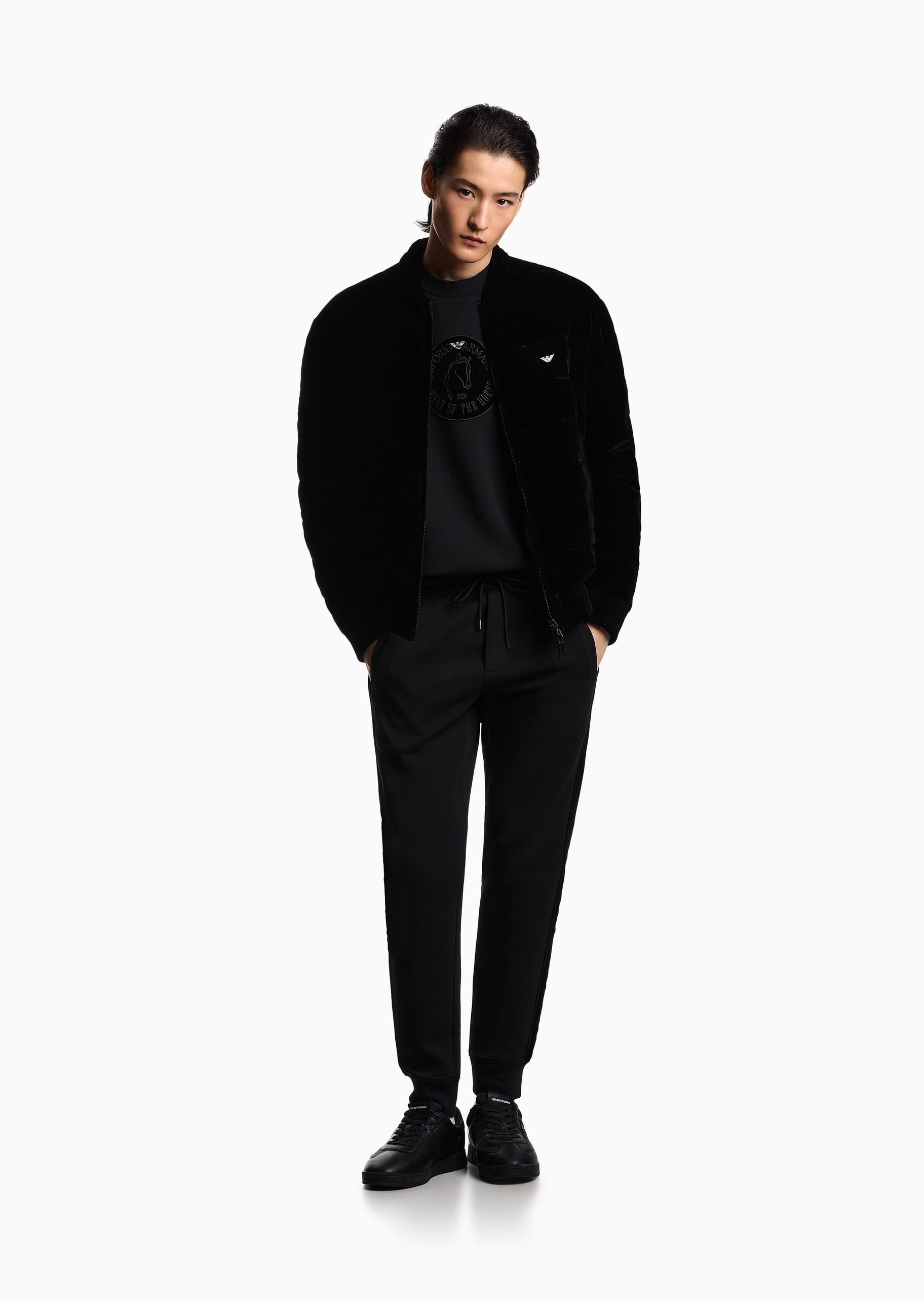 Emporio Armani 马年限定男士宽松长袖圆领拼接刺绣休闲卫衣