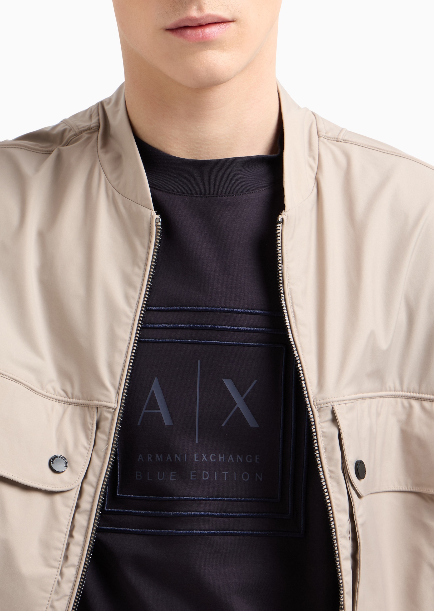 ARMANI EXCHANGE 男士全棉宽松短袖圆领框形刺绣时尚T恤