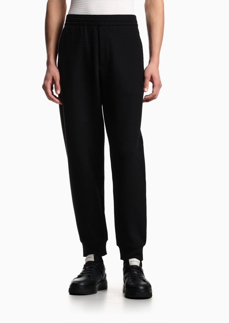 Emporio Armani 男士合身长款锥形束脚通体提花休闲卫裤