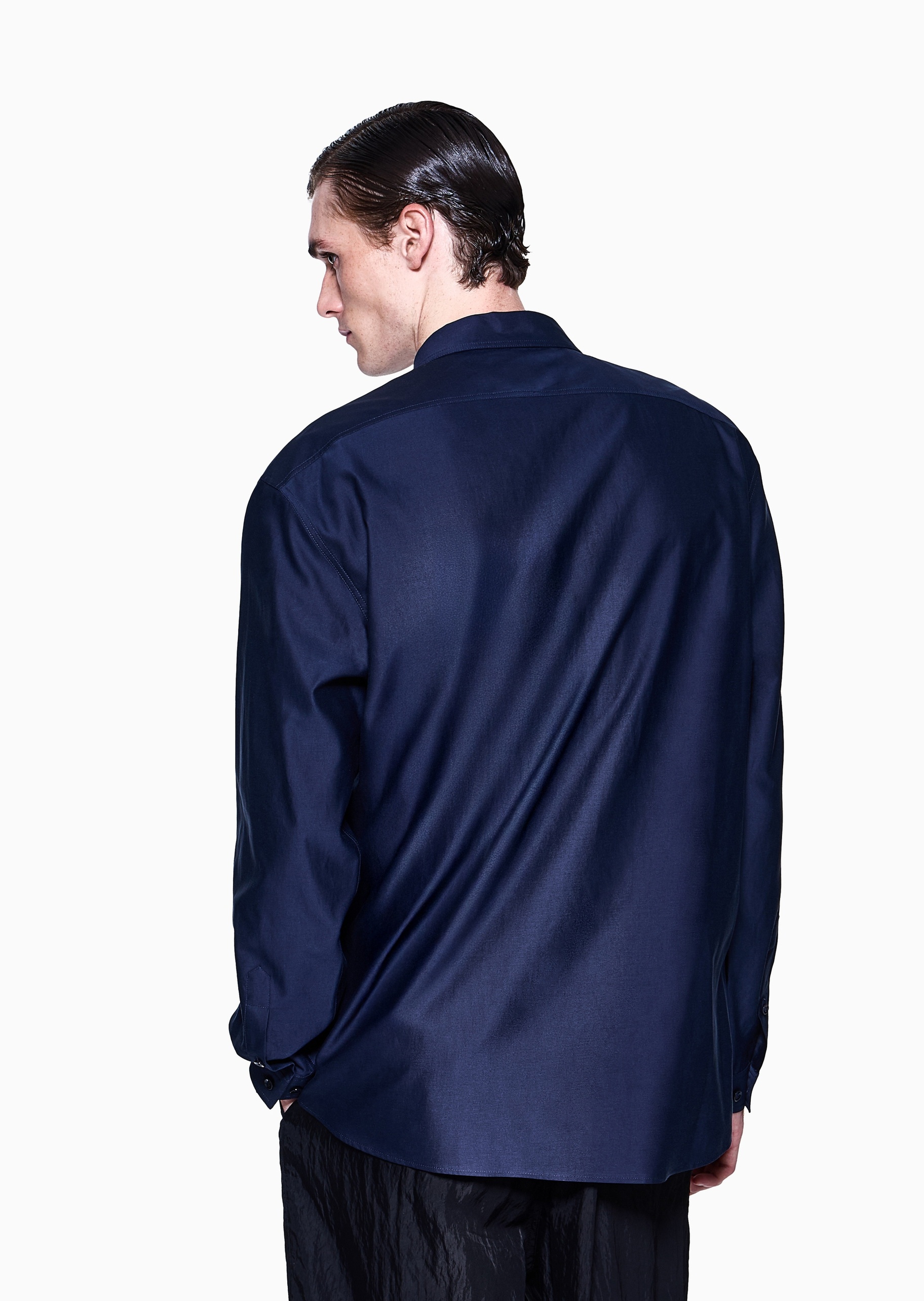 Giorgio Armani 男士长袖翻领纯色简约休闲时尚衬衫