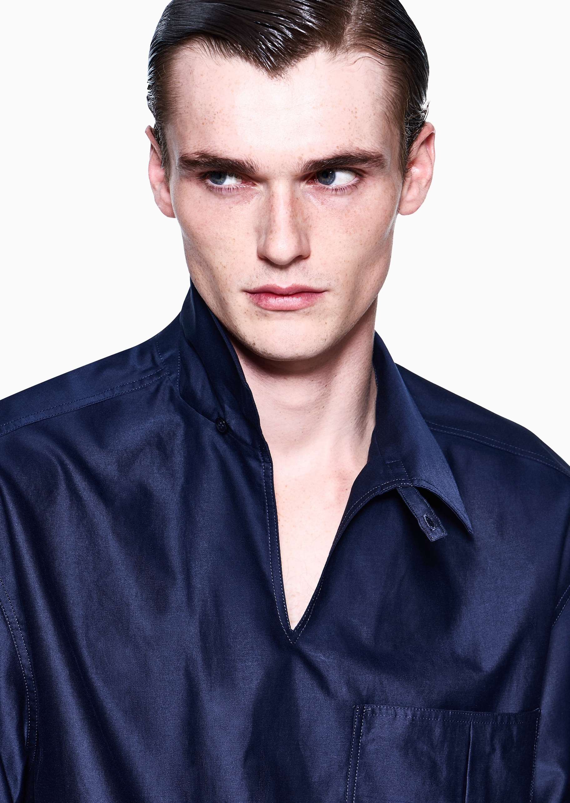 Giorgio Armani 男士长袖翻领纯色简约休闲时尚衬衫