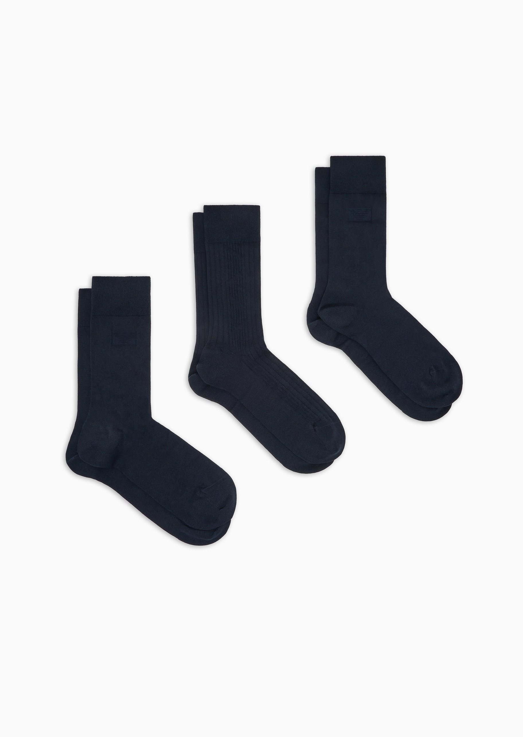 Emporio Armani 男士三双装商务耐穿纯色中筒棉袜