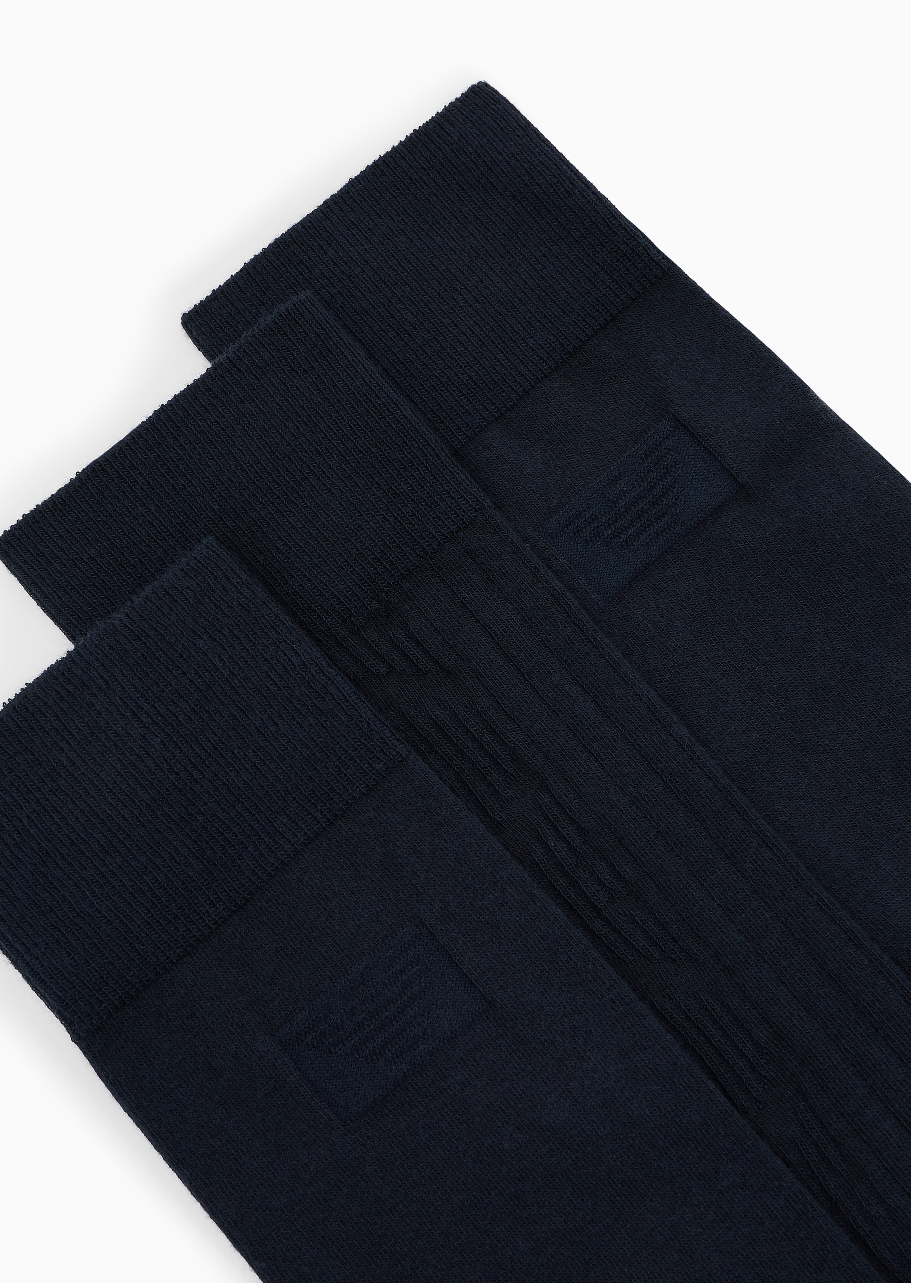 Emporio Armani 男士三双装商务耐穿纯色中筒棉袜