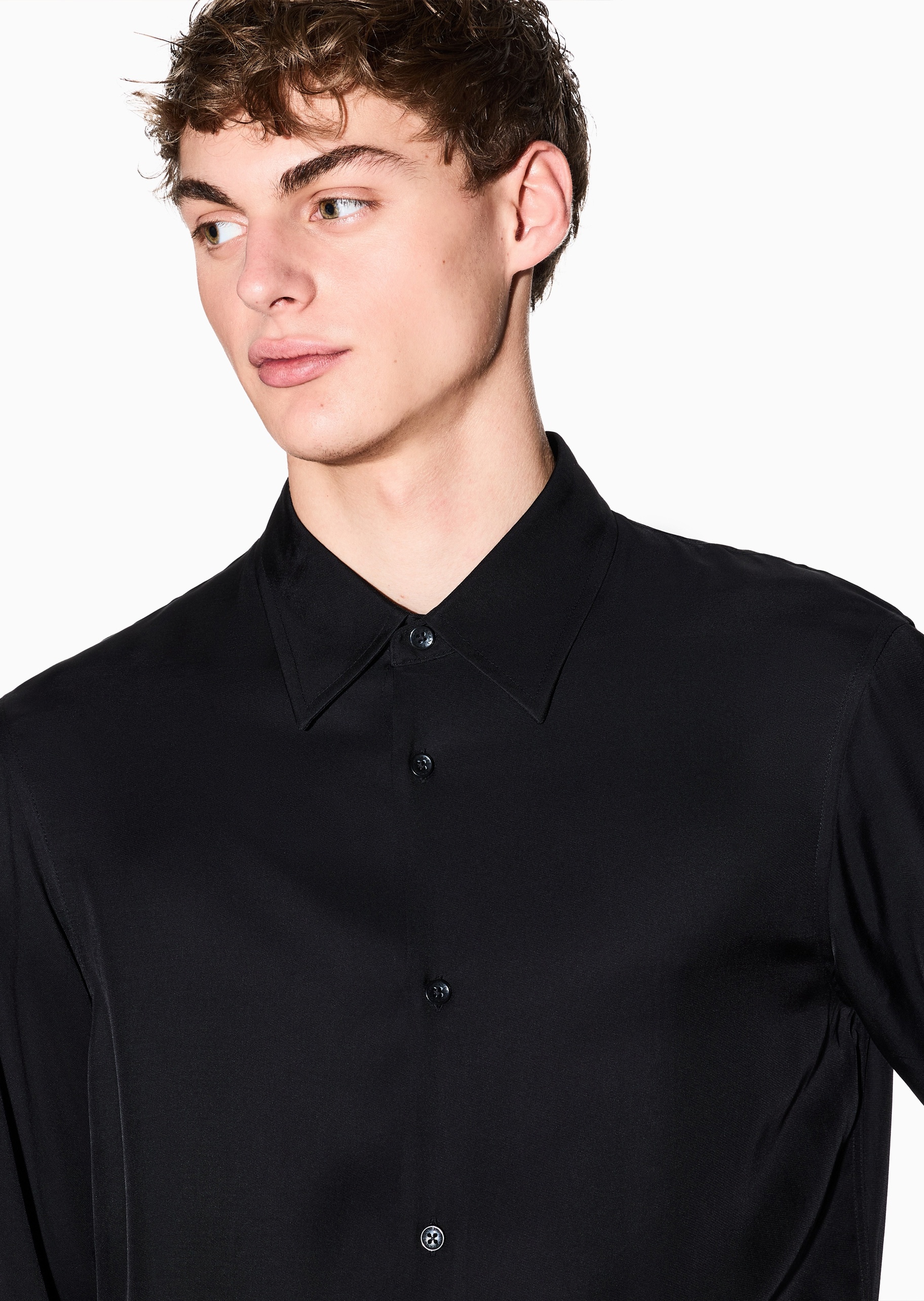 ARMANI EXCHANGE 男士长袖翻领纽扣门襟纯色休闲衬衫