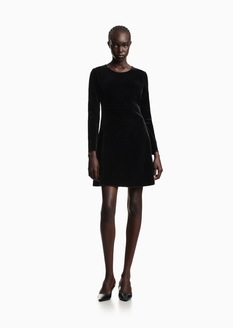 Emporio Armani 女士弹力长袖圆领纯色优雅连衣裙