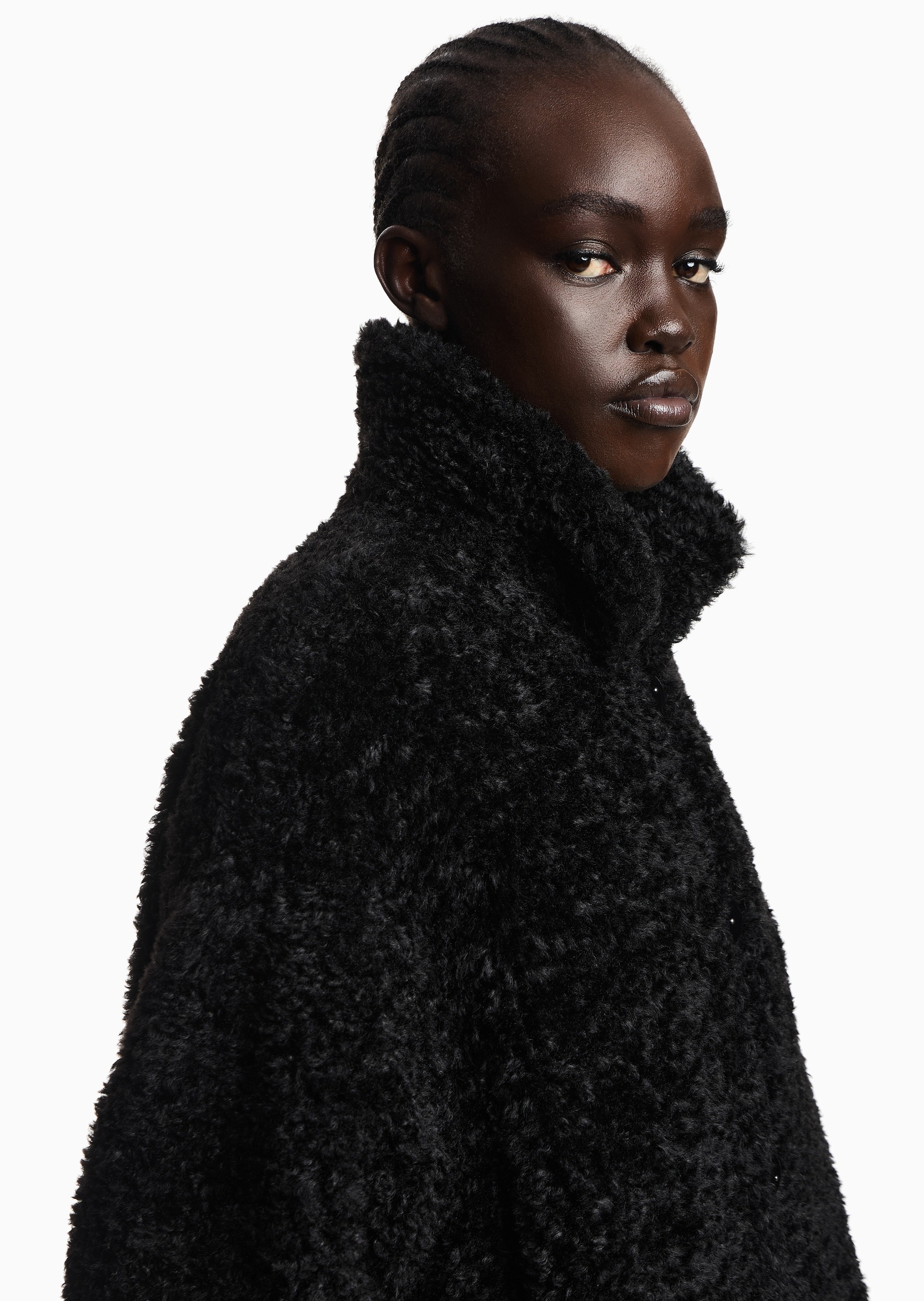 Emporio Armani 女士长袖翻领单排纽扣门襟秀场同款大衣