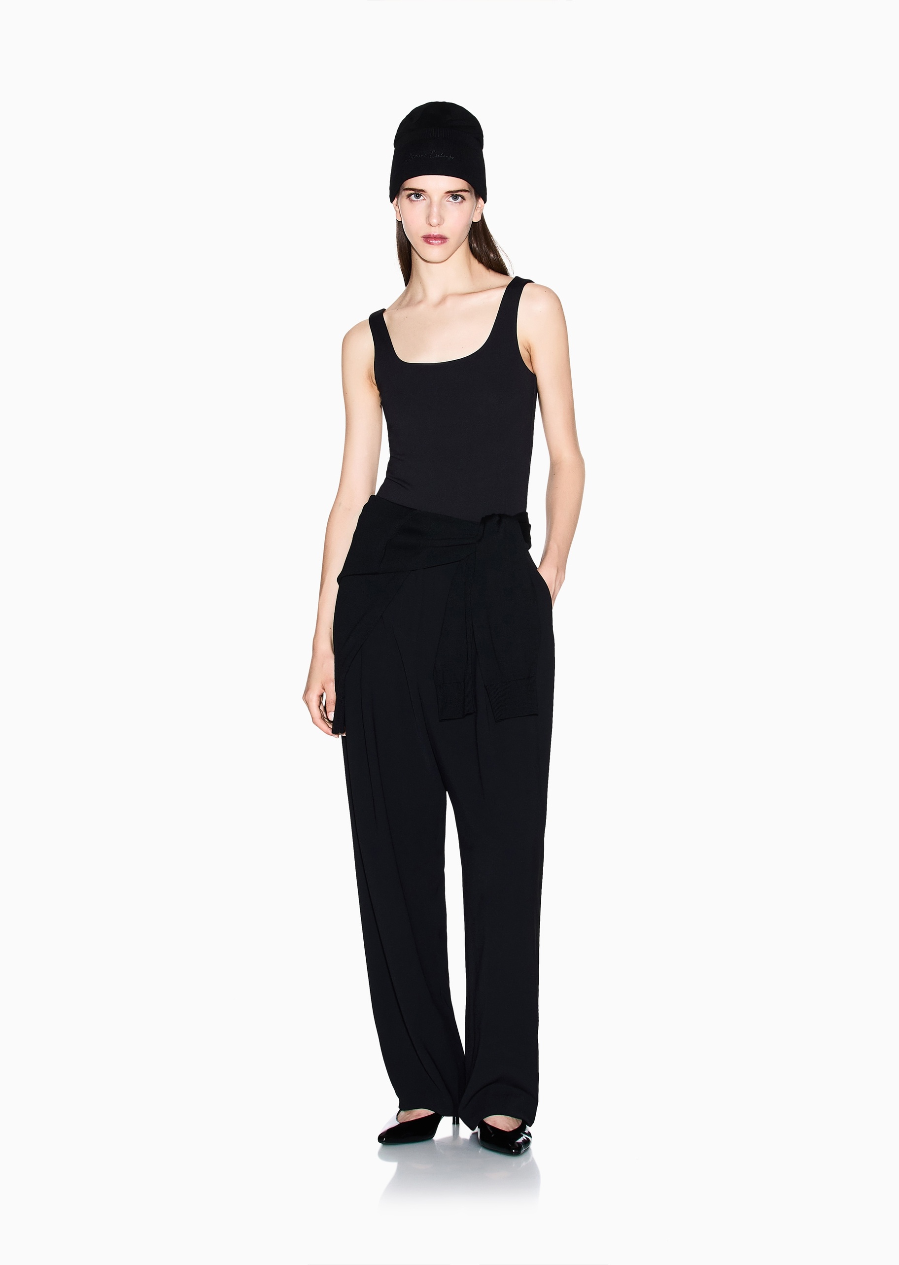ARMANI EXCHANGE 女士合身长款锥形简约纯色褶皱休闲裤