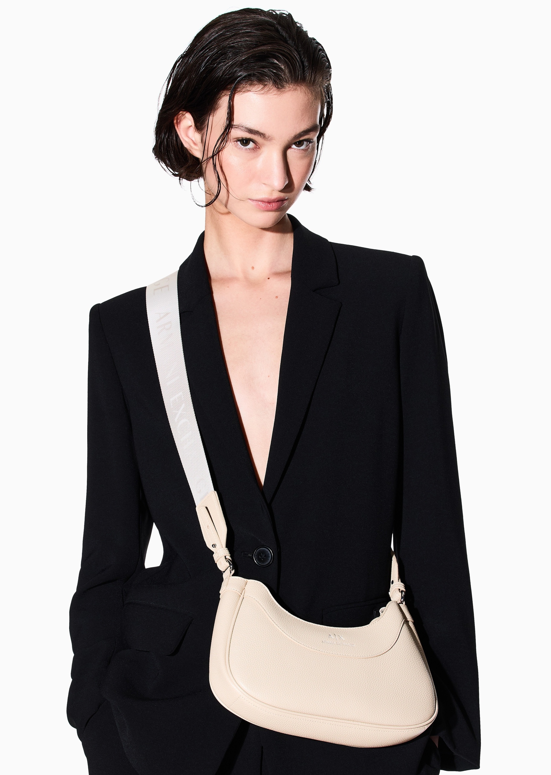 ARMANI EXCHANGE 女士商务休闲通勤可拆肩带单肩斜挎月牙包