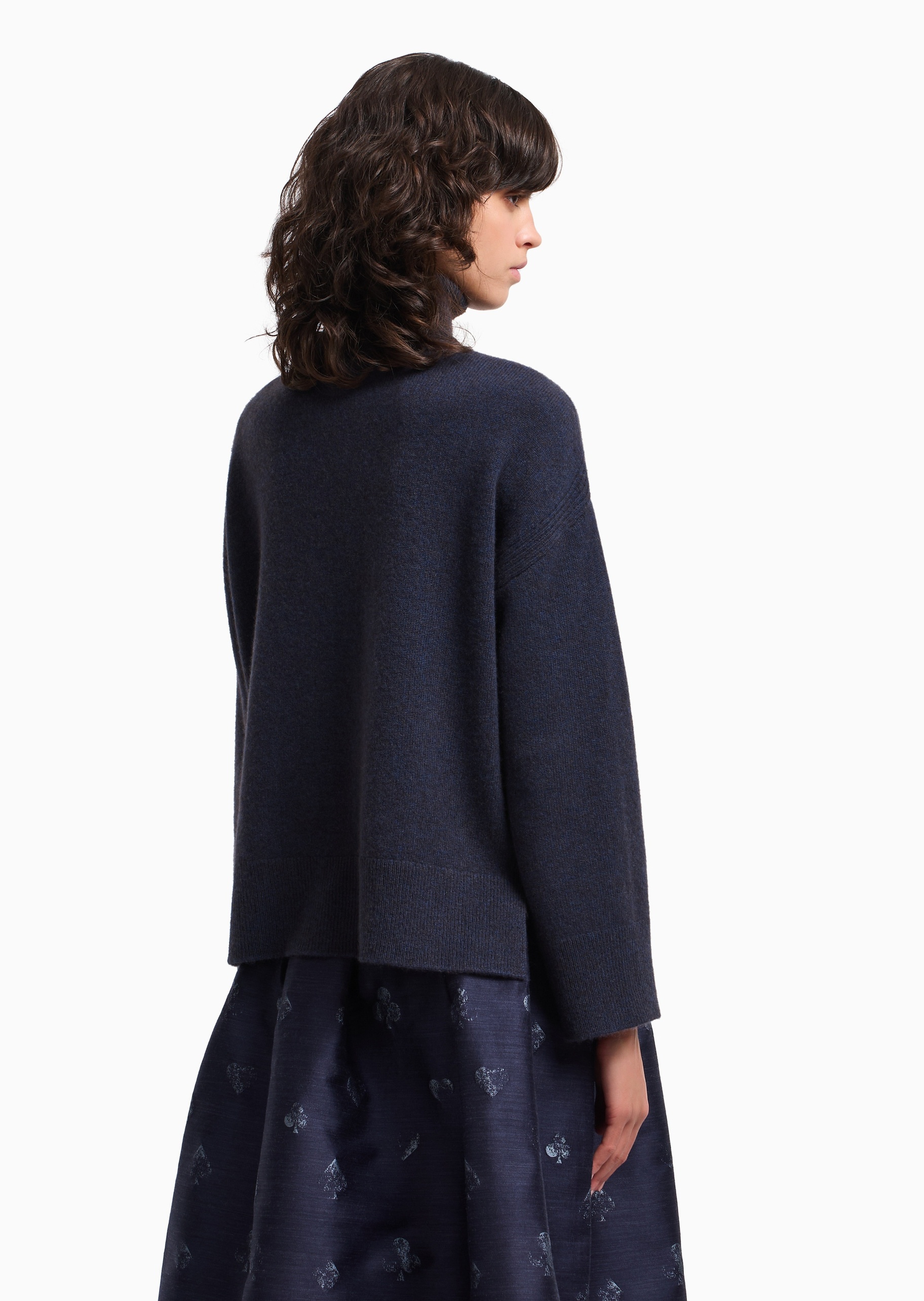 Emporio Armani 女士绵羊毛长袖高翻领落肩纯色毛衣