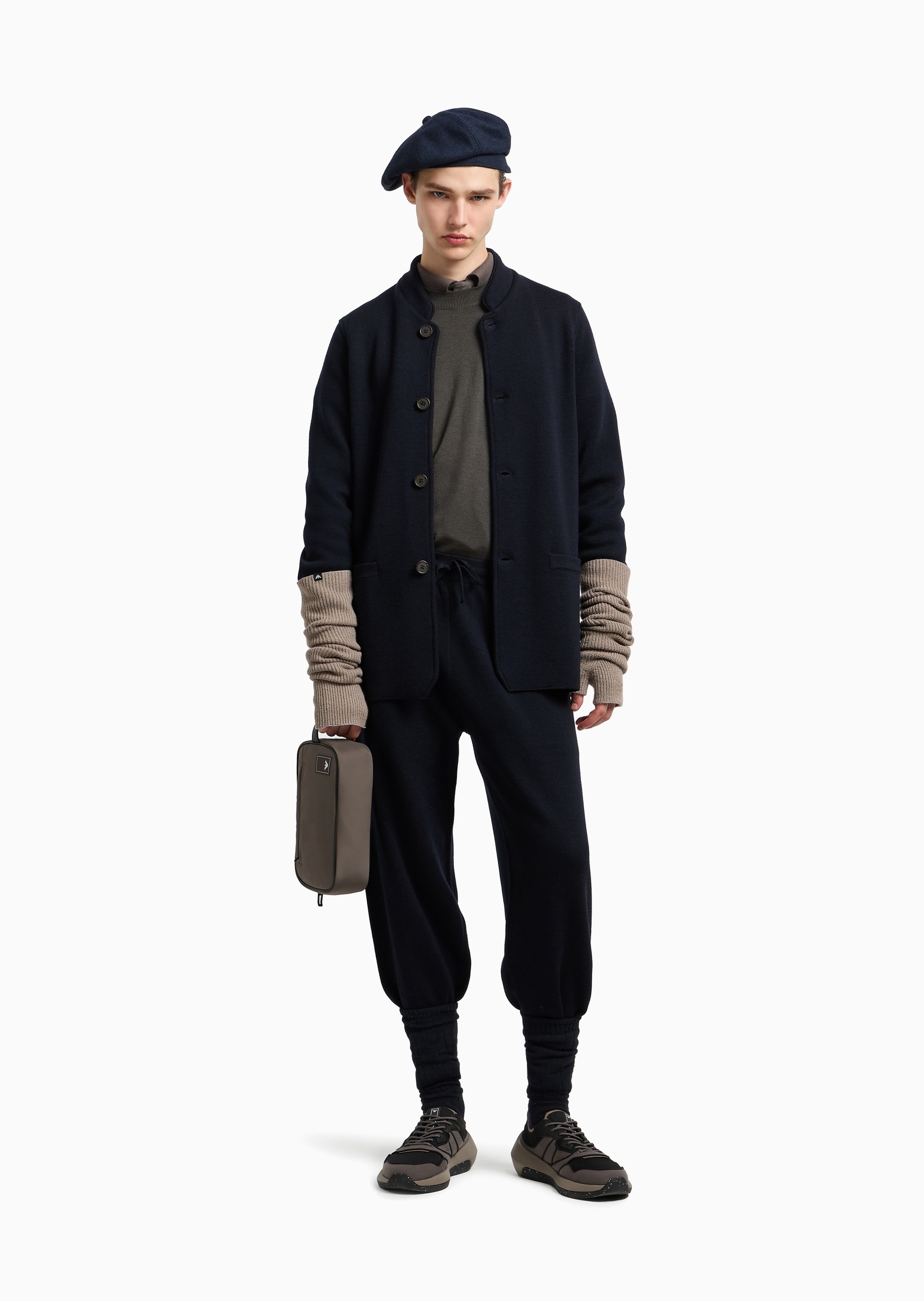 Emporio Armani 男士圆领绵羊毛老钱风套头针织毛衣