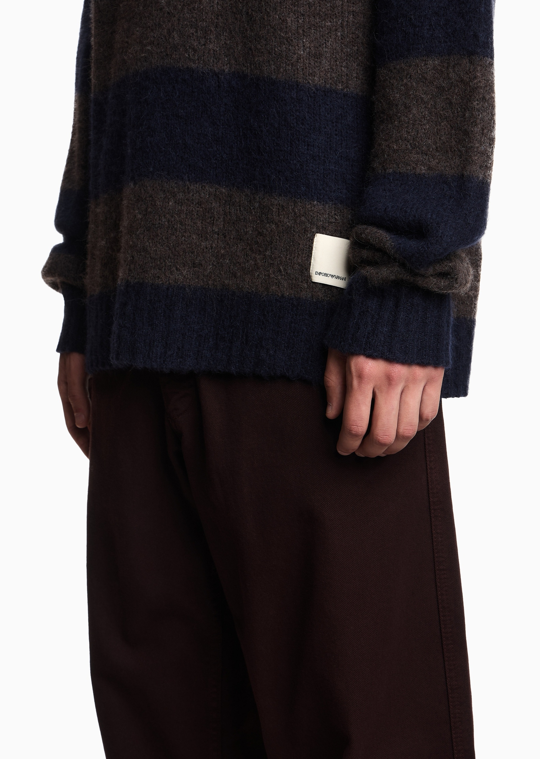 Emporio Armani 男士情侣款圆领条纹套头针织毛衣