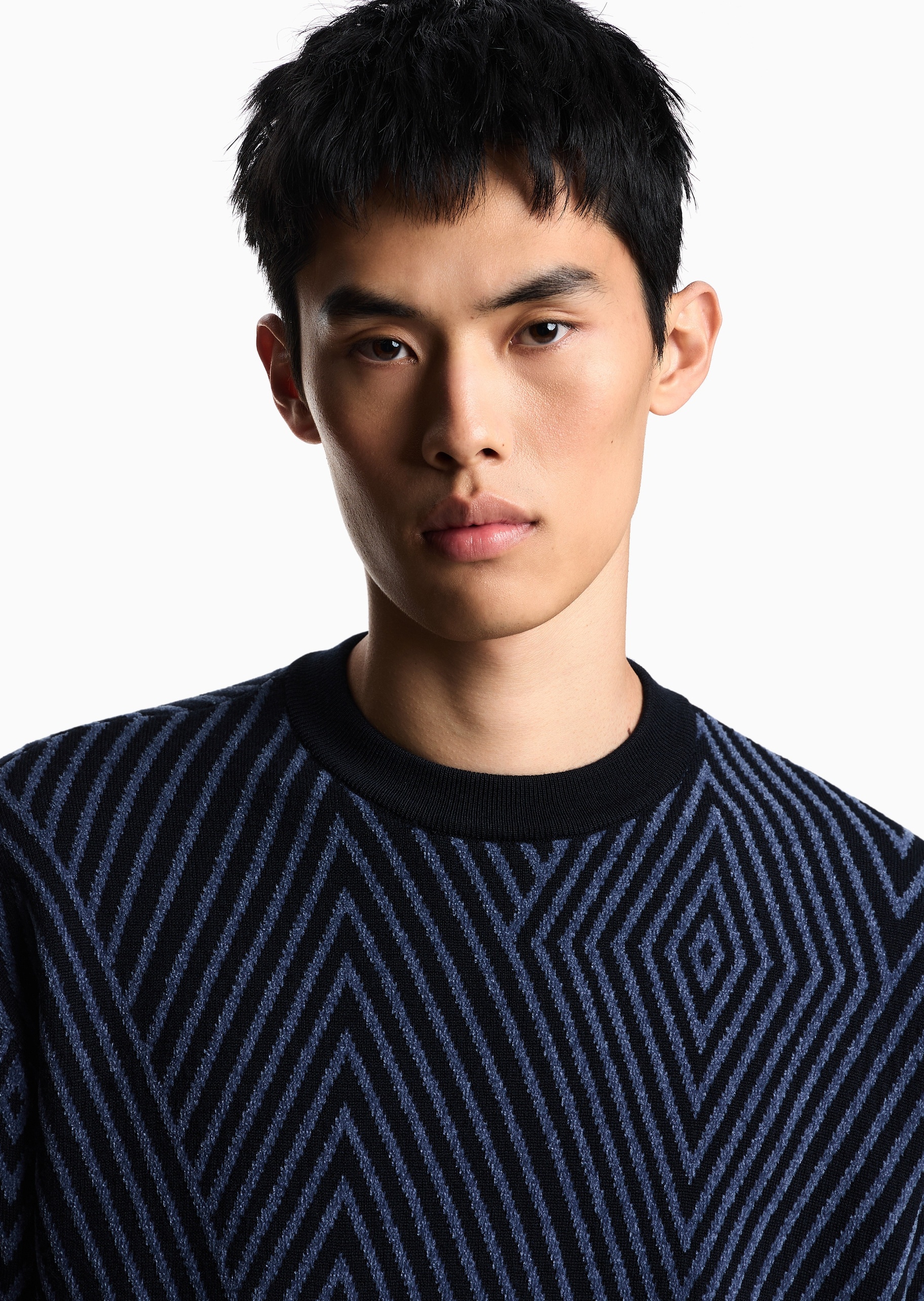 Emporio Armani 男士圆领混纺提花巴恩风套头针织毛衣