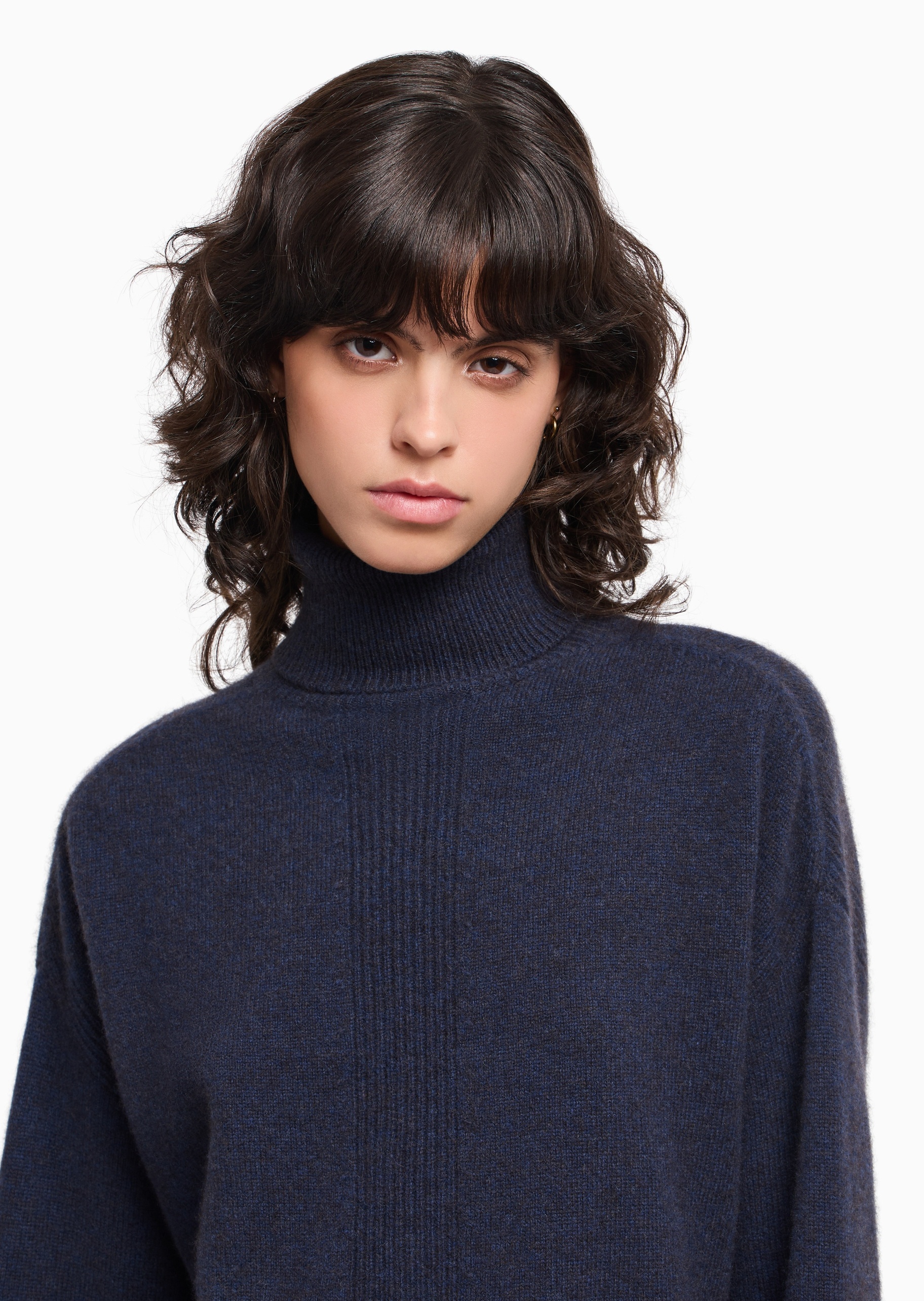 Emporio Armani 女士绵羊毛长袖高翻领落肩纯色毛衣