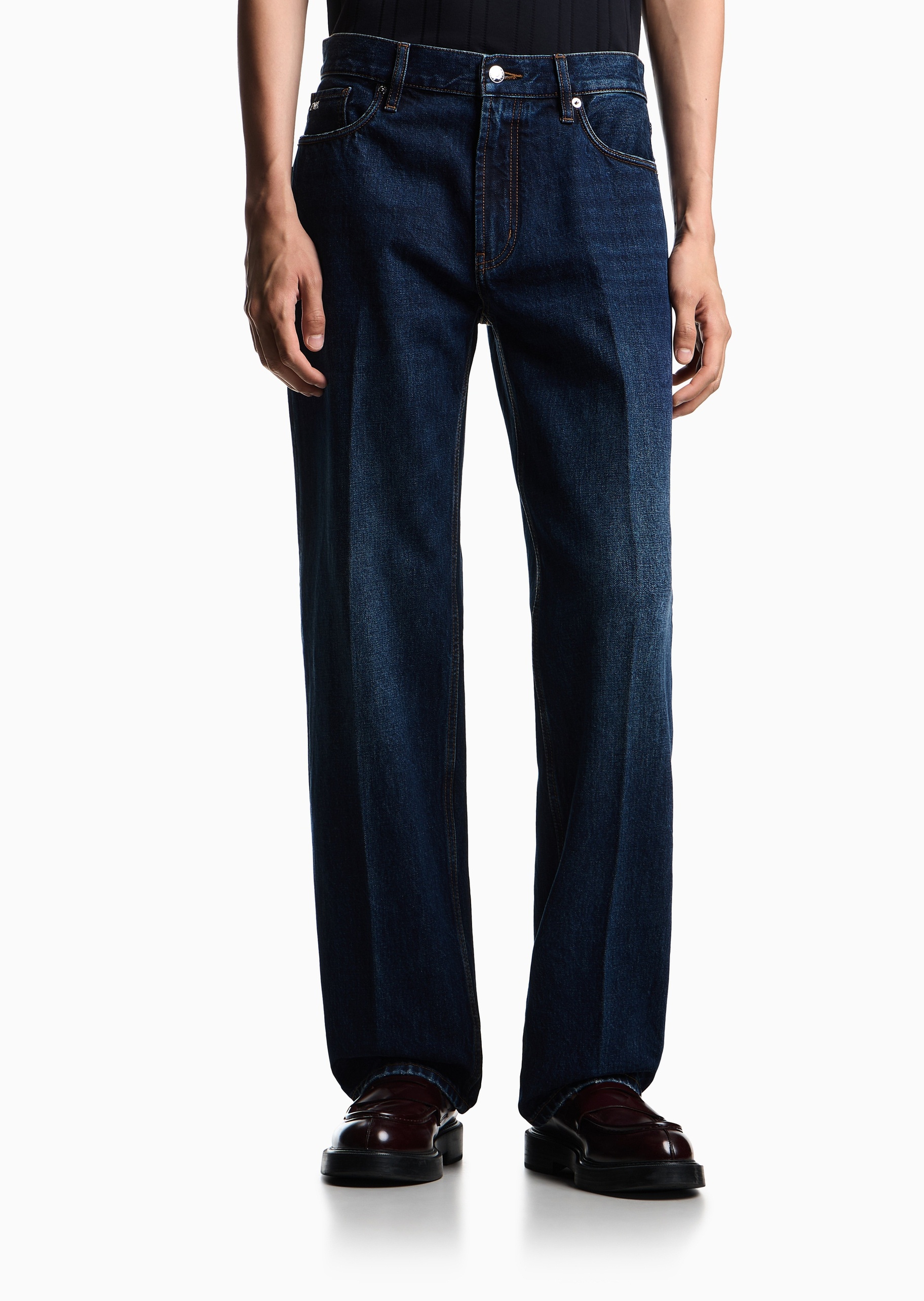 Emporio Armani 男士中腰直筒水洗复古纯棉牛仔裤