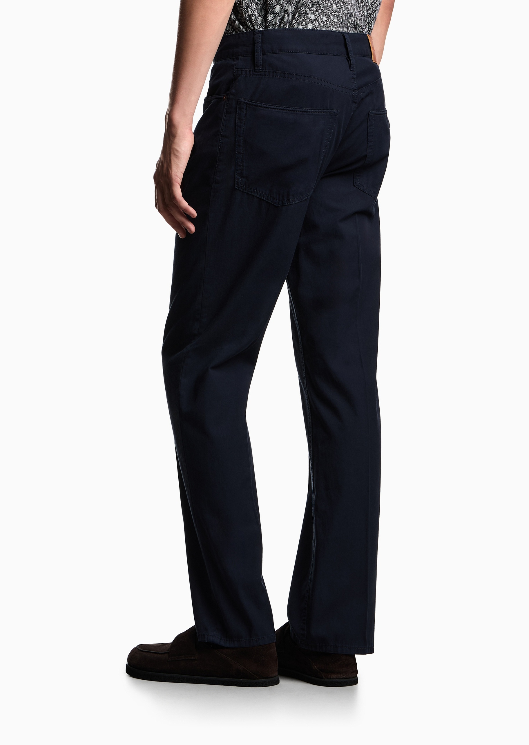 Emporio Armani 男士合身直筒中腰复古纯棉牛仔裤