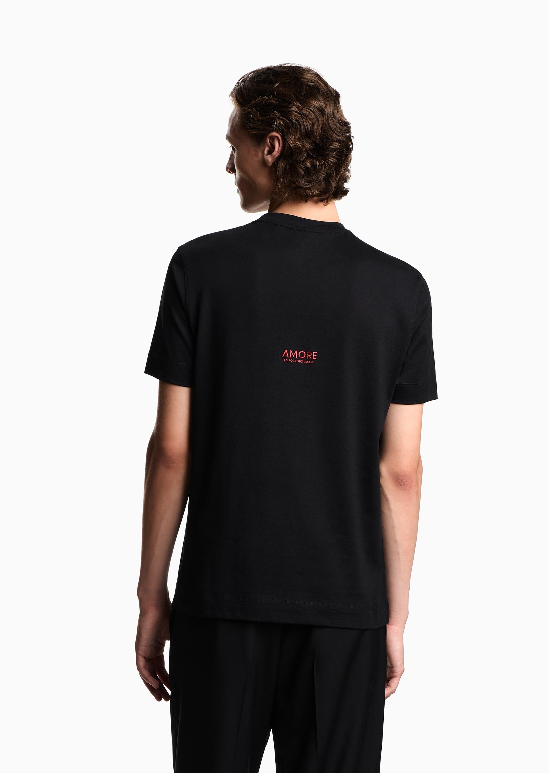 Emporio Armani 男女同款纯棉合身短袖圆领正肩爱意刺绣T恤